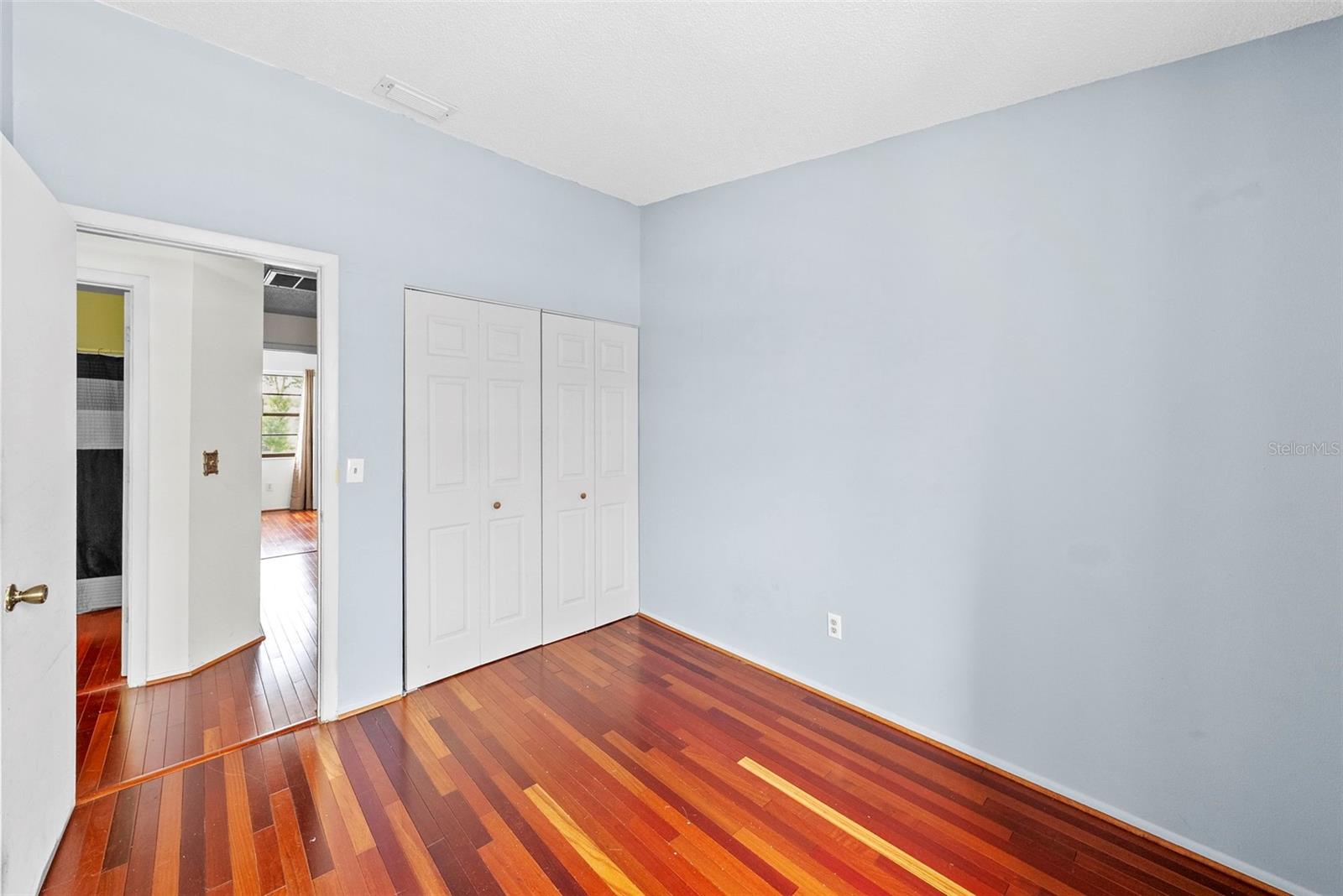 TB8507756