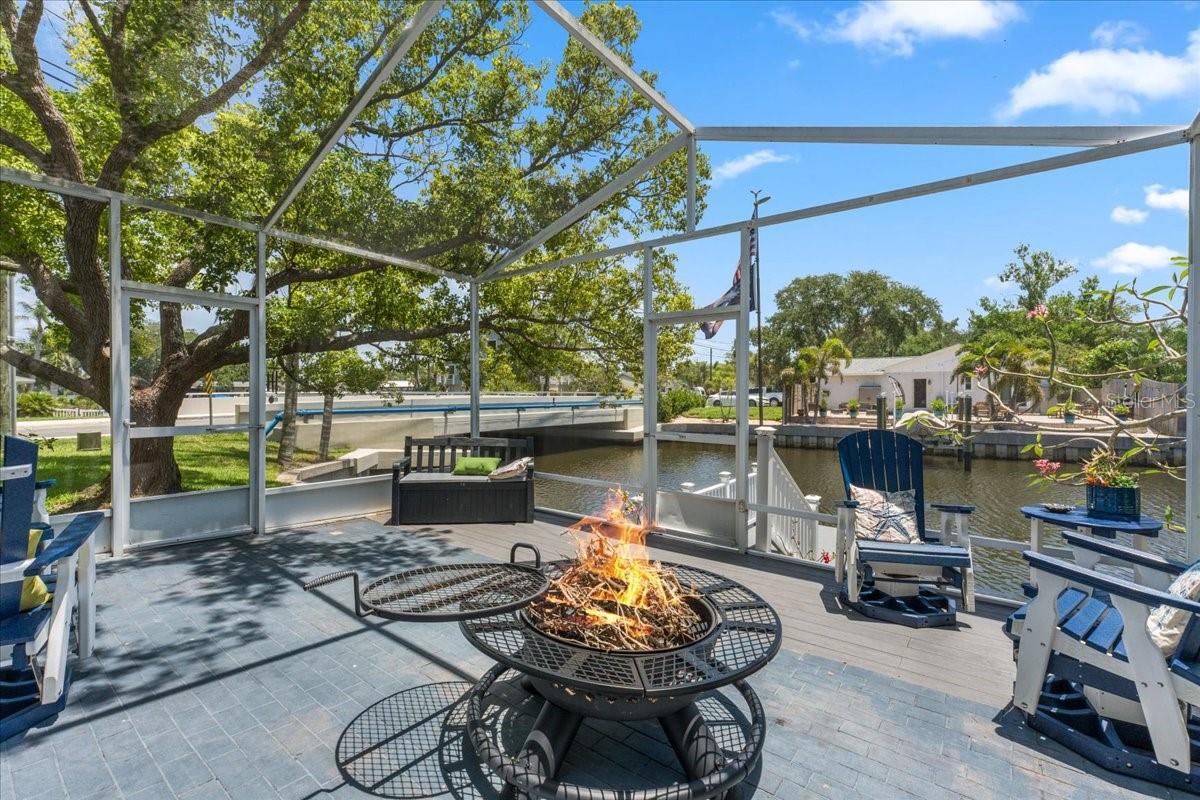 Enclosed Back Patio, virtual fire