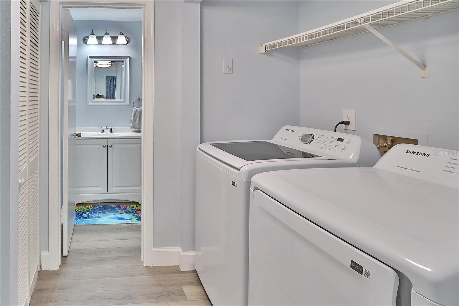 WASHER/DRYER