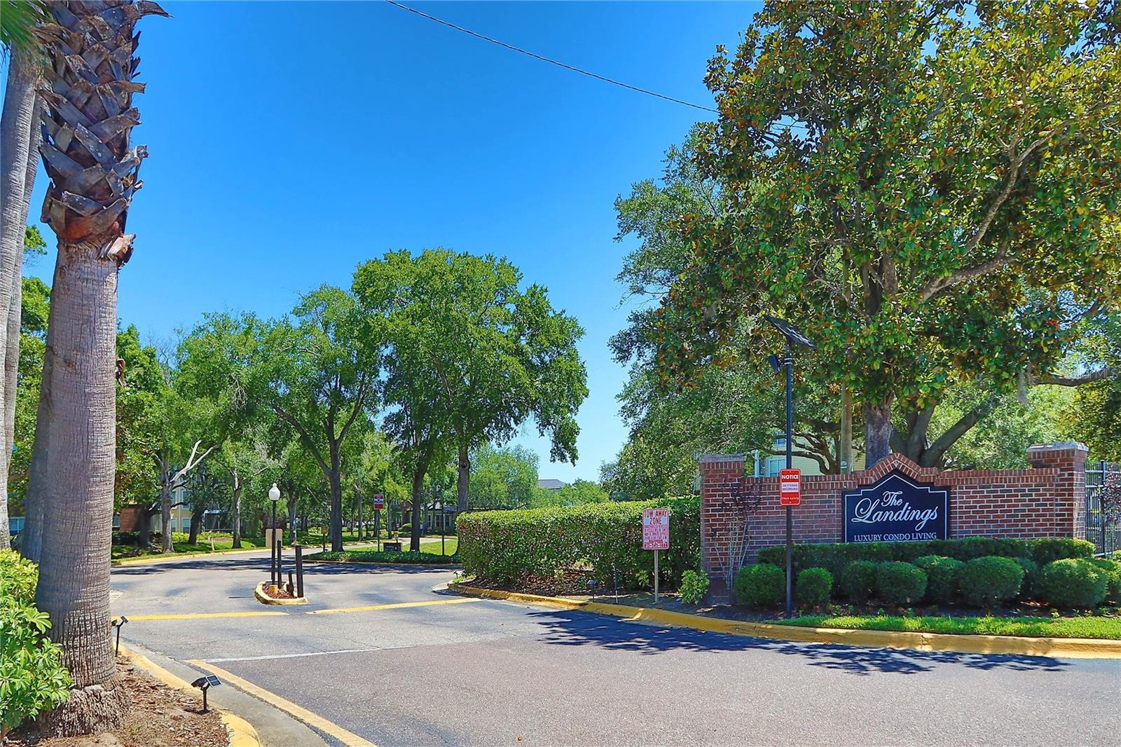 GATED ENTERYWAY TO THE LANDINGS