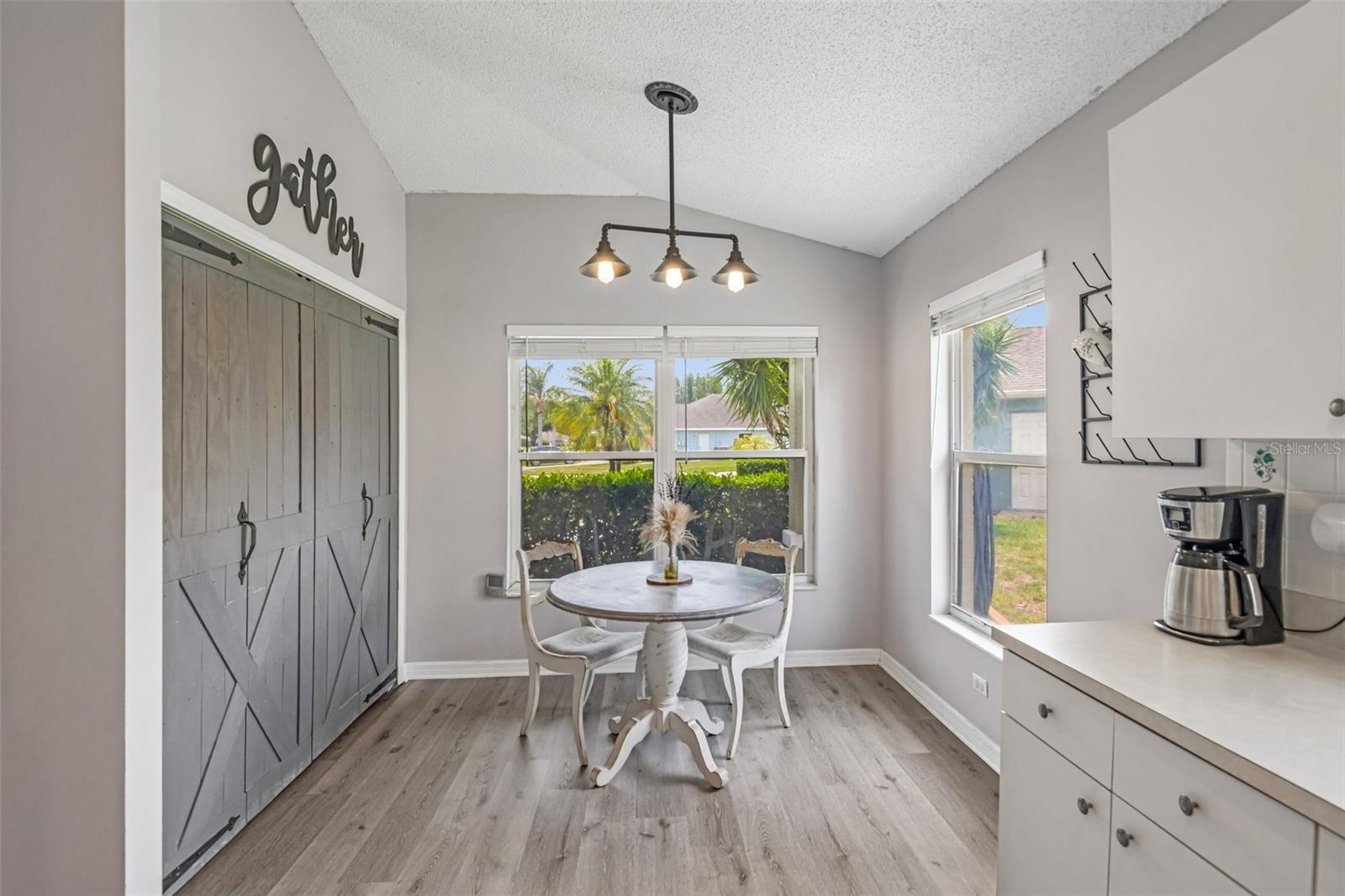 Eat-in kitchen and large pantry