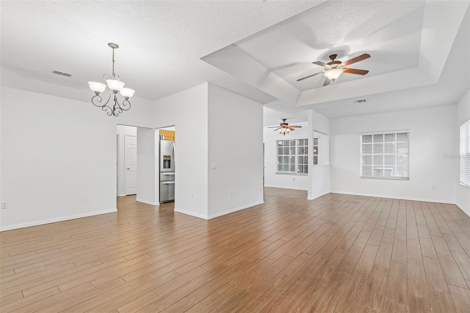 Living room -dining room