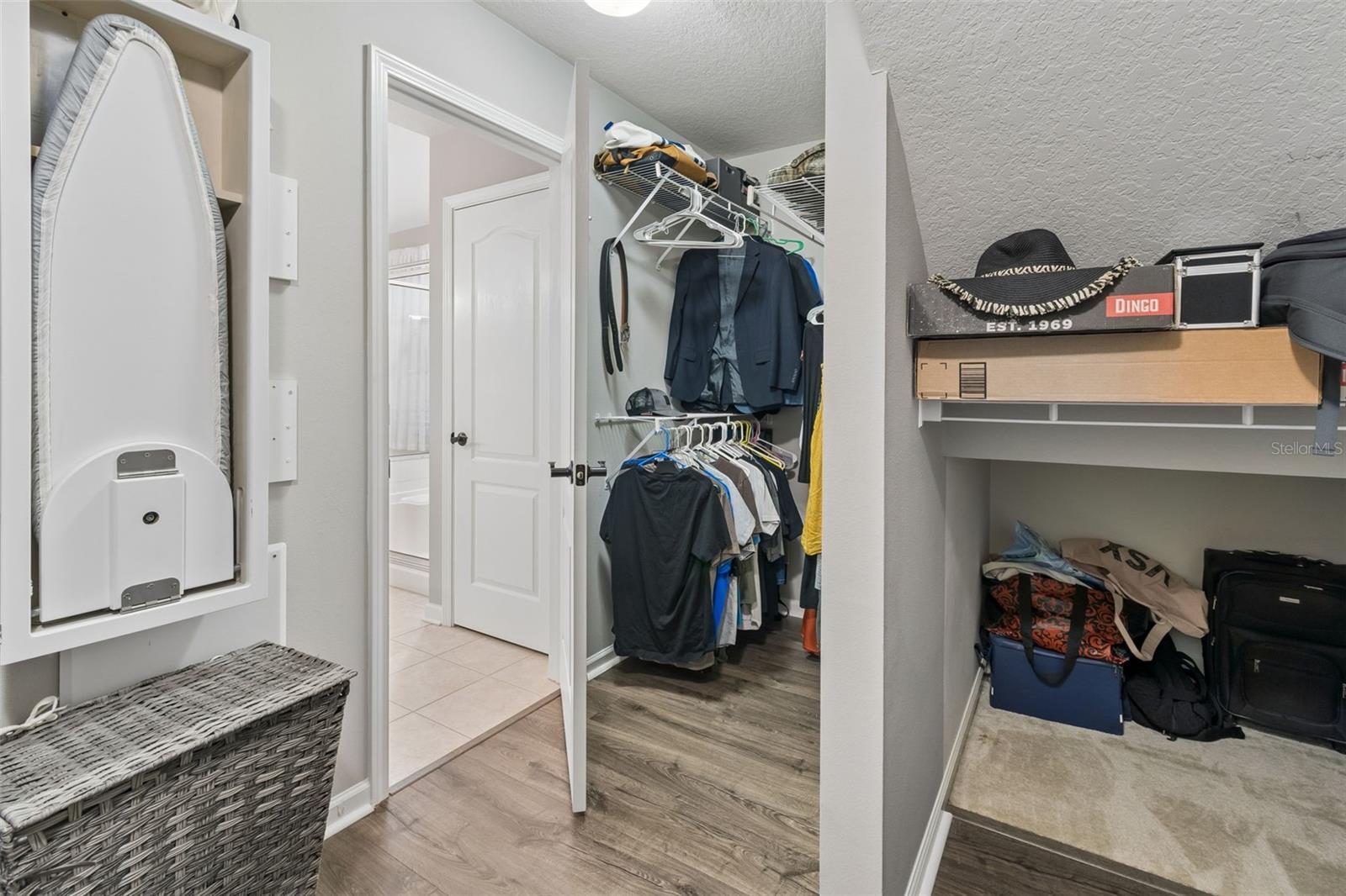 Walk in closet