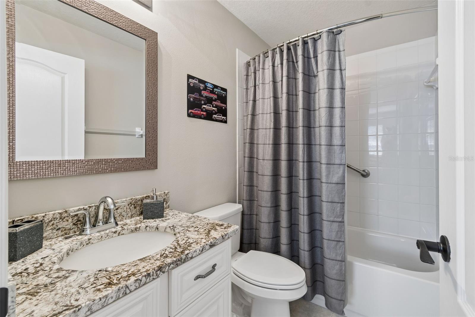 Full bath off of 3rd bedroom