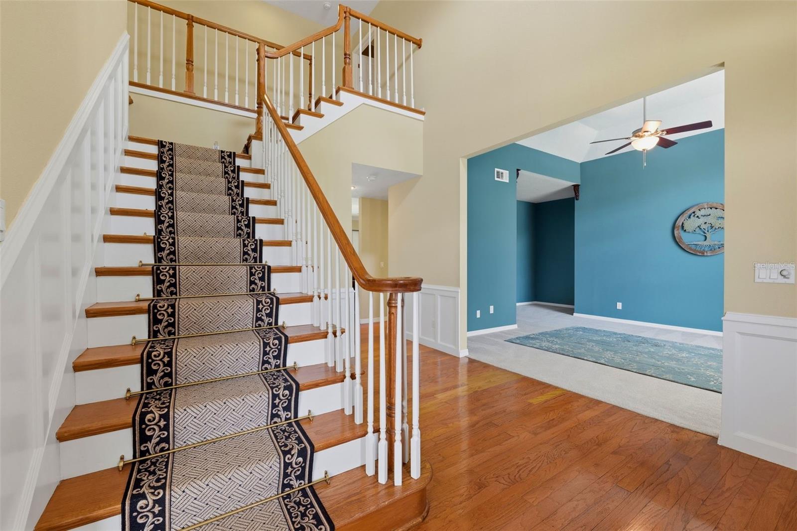Kitchen area stairway