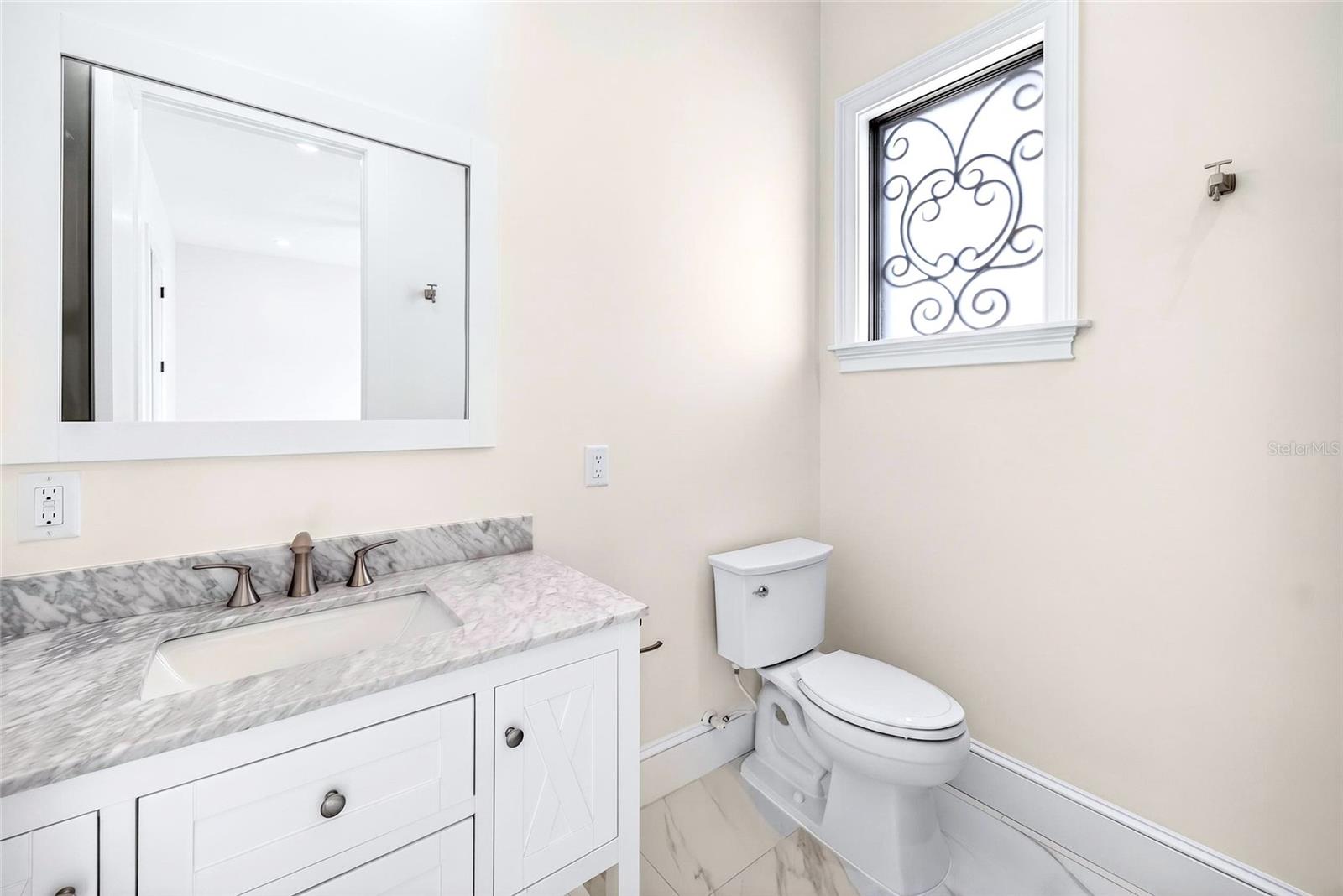 2ND BATHROOM