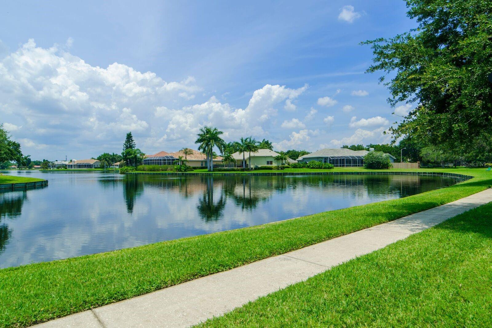 The perfect neighborhood for evening strolls, fishing in the lakes and outdoor enjoyment.