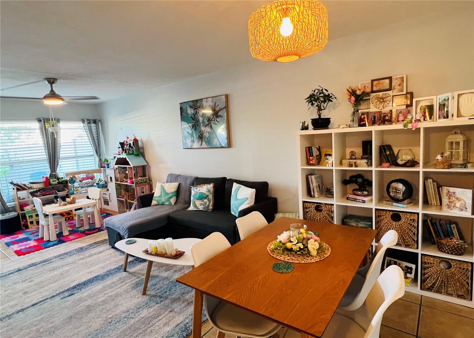 Living room 4