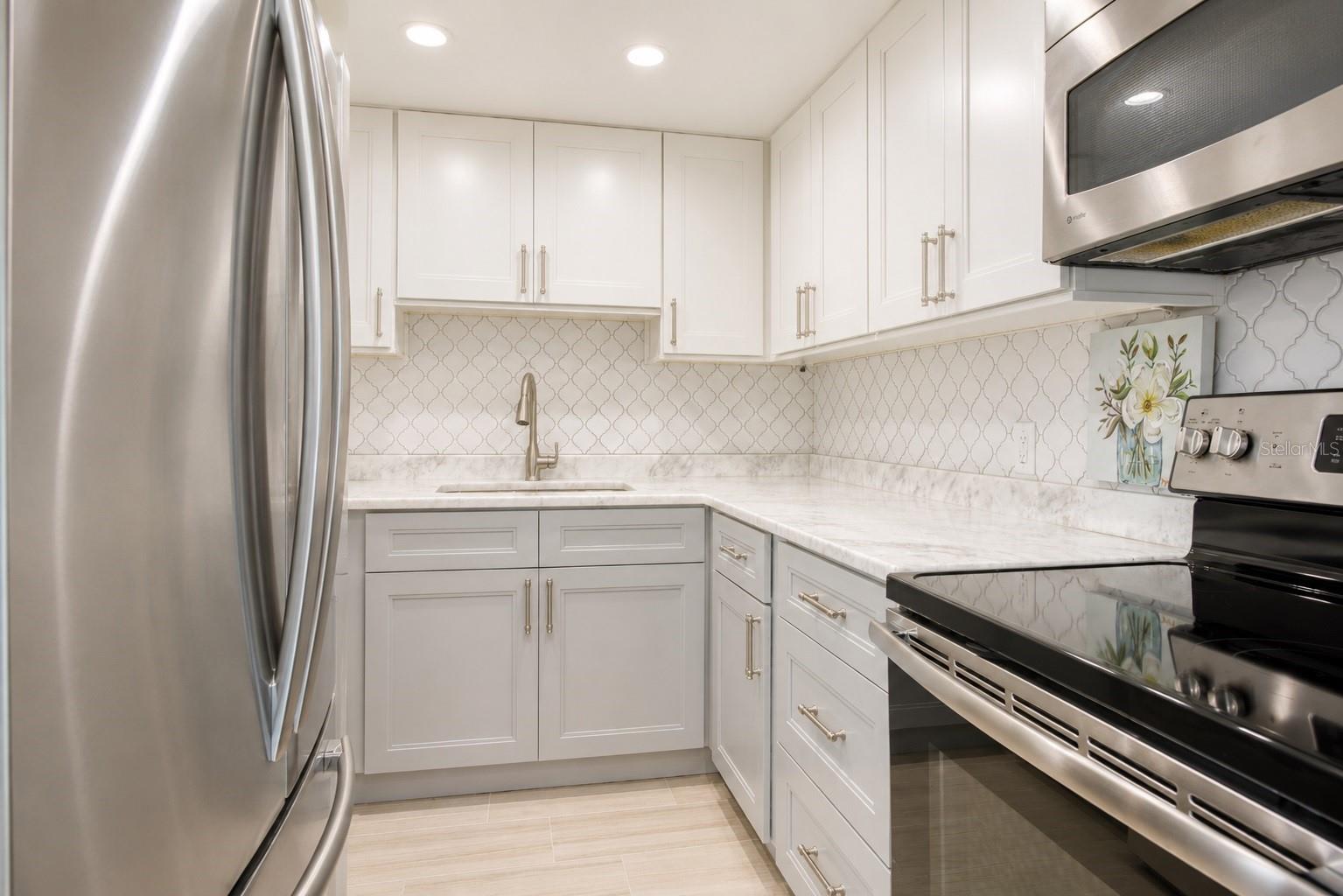 Well equipped kitchen.