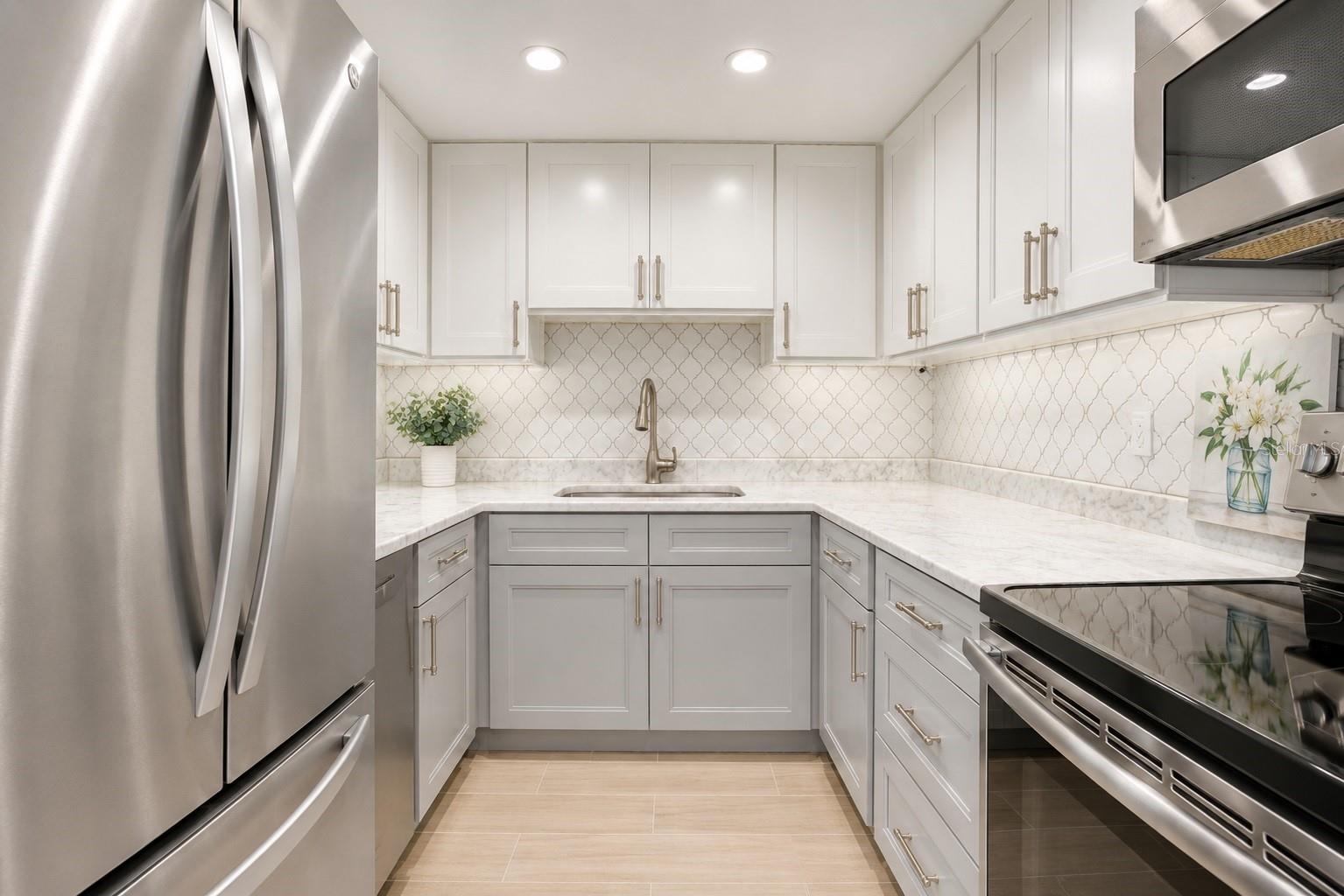 Well equipped kitchen.
