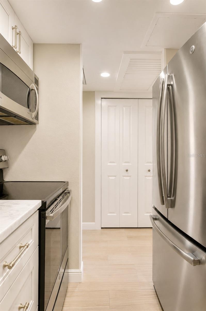 Well equipped kitchen.