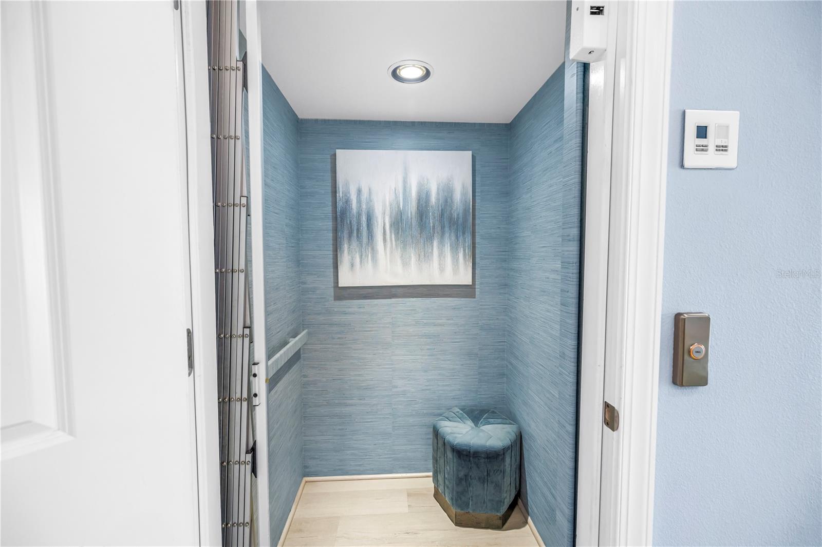 Private Elevator