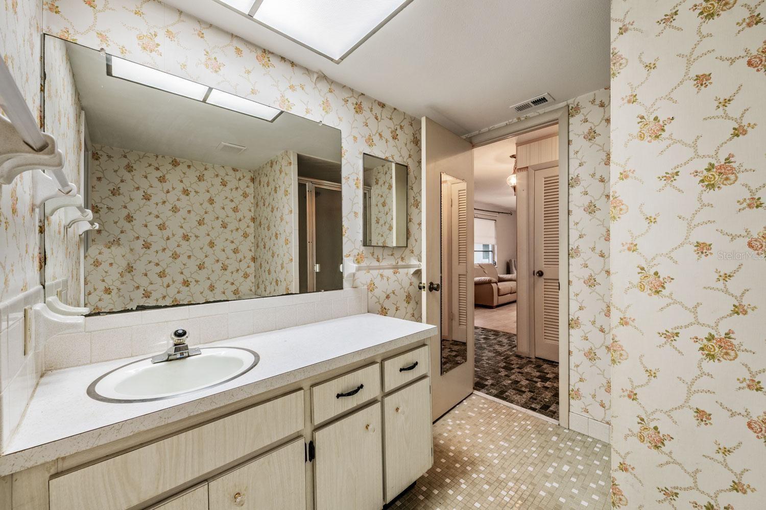 Bathroom 2