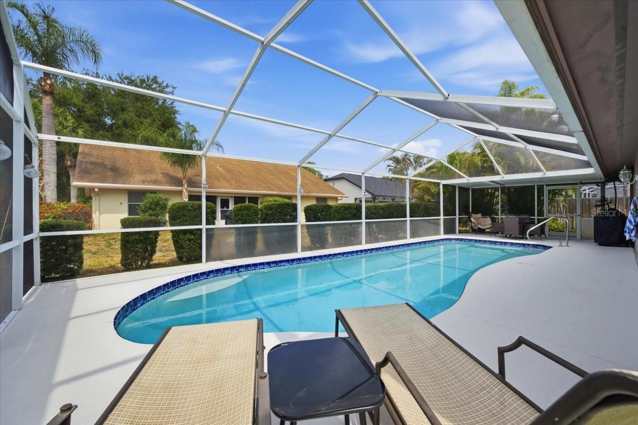 TB8508192