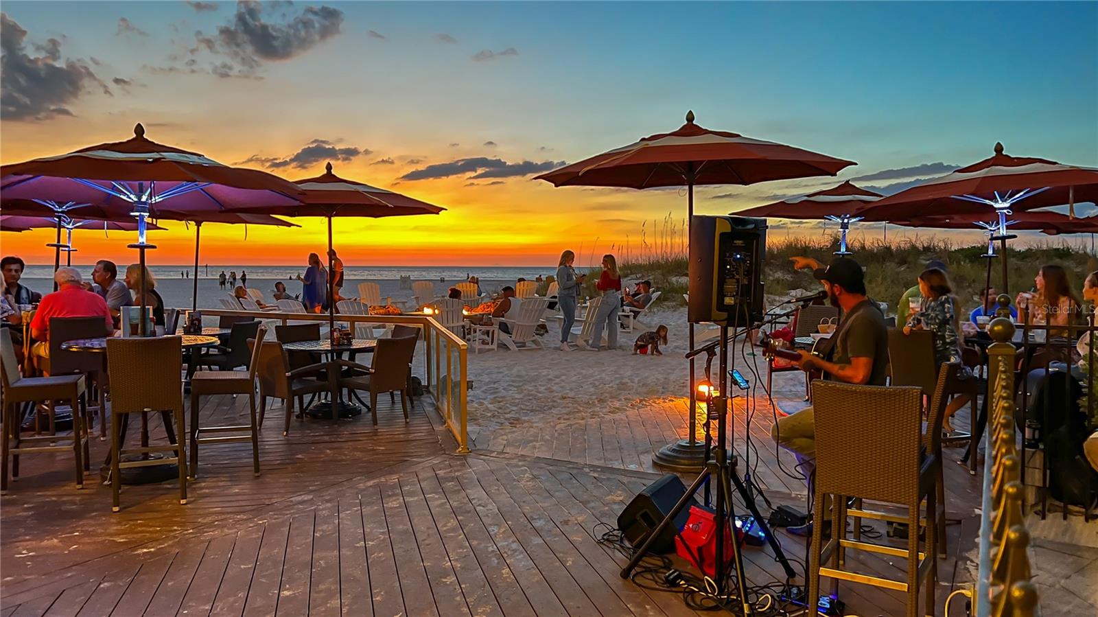 Clearwater Beach restaurants at sunset