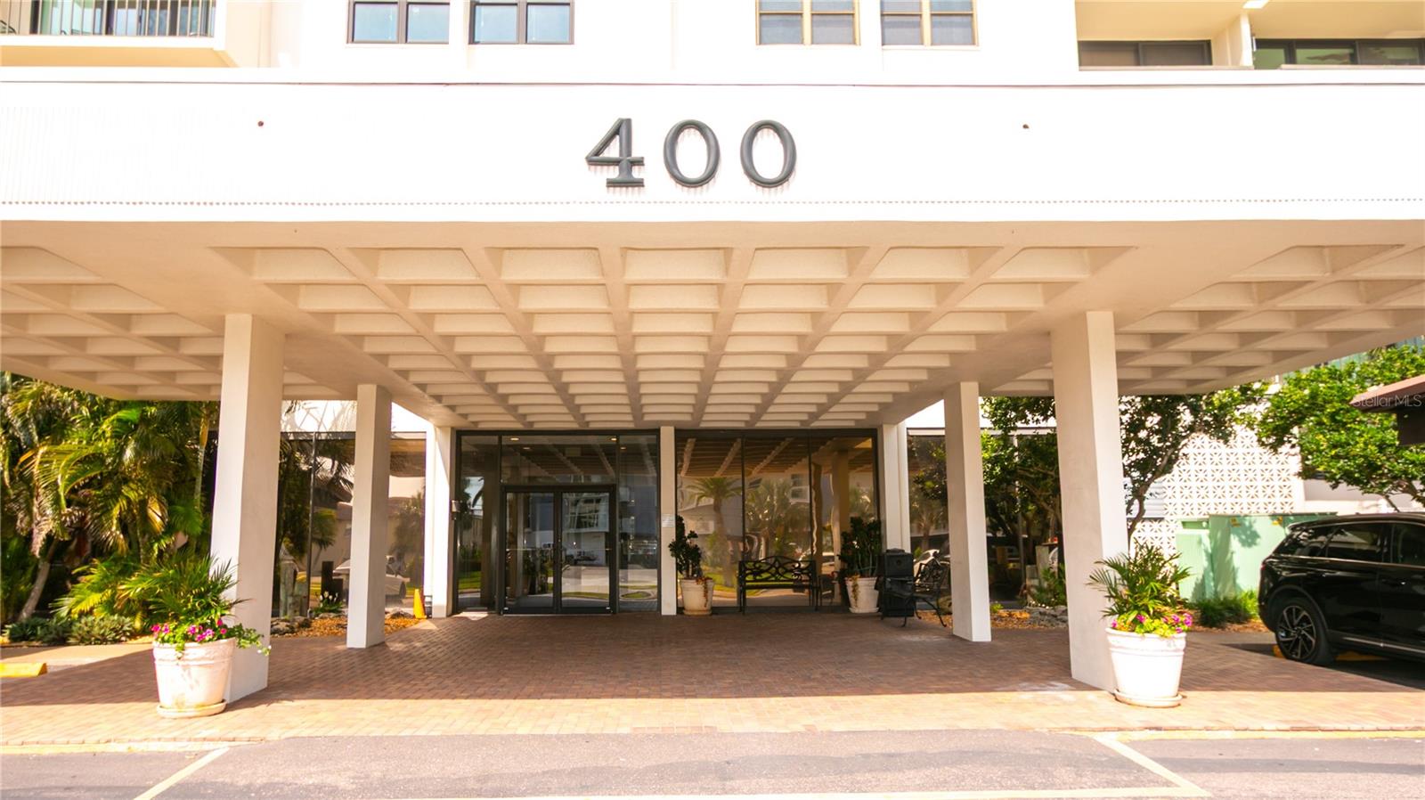 Welcome to 400 Island Way on Island Estates Clearwater Beach