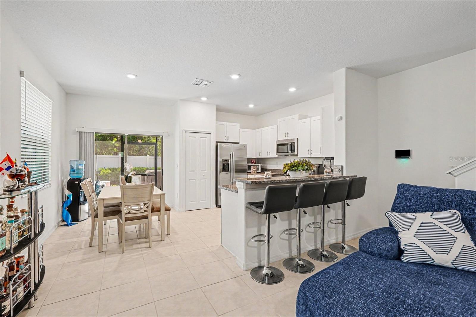 Kitchen-Island-Bar-Seating-Granite-Counters-Stainless-Appliances-Holiday-FL
