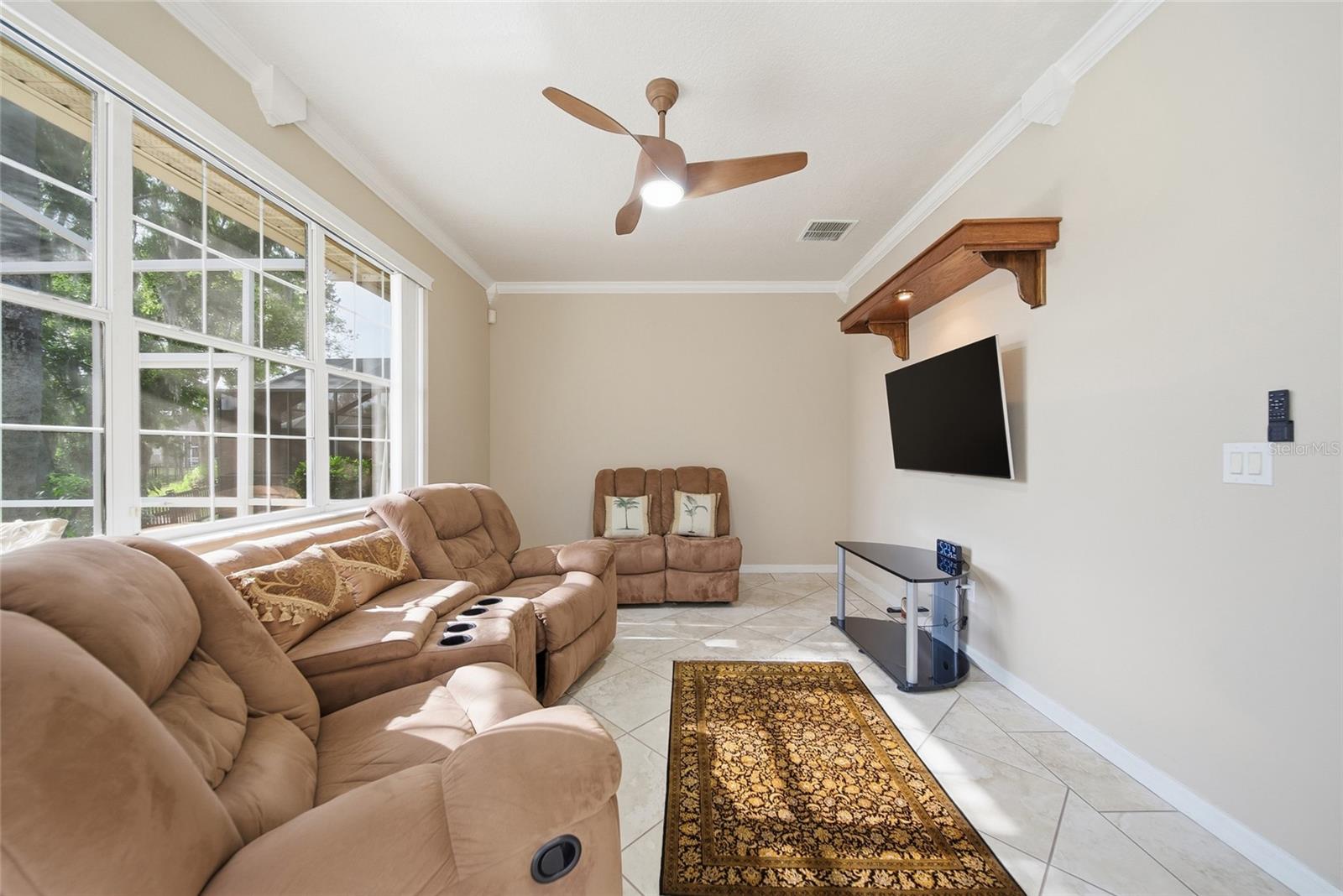 Flex/Bonus/Bedroom
