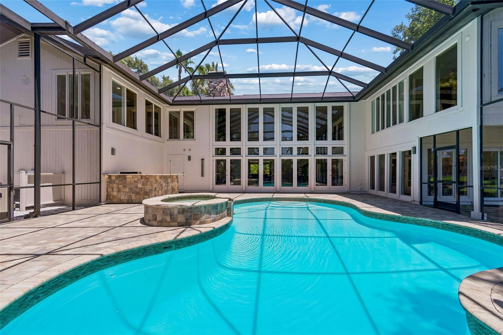 Pool & Lanai