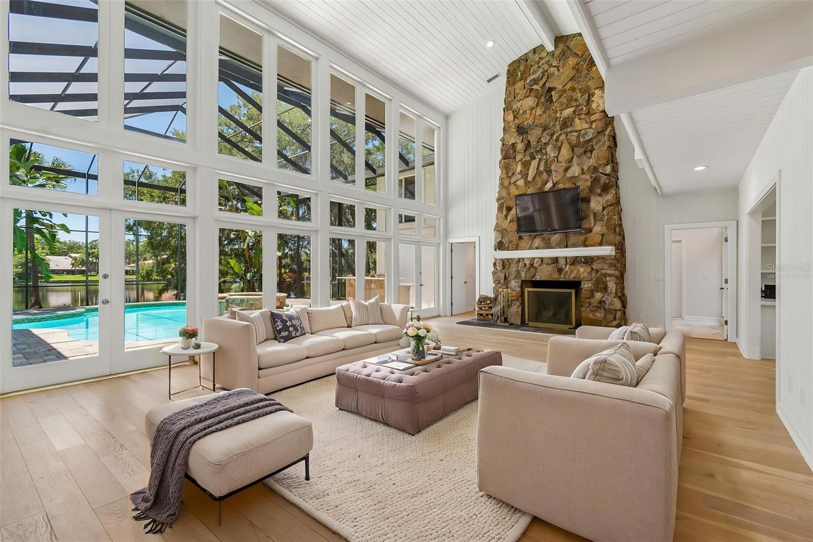 Living Room - virtually staged