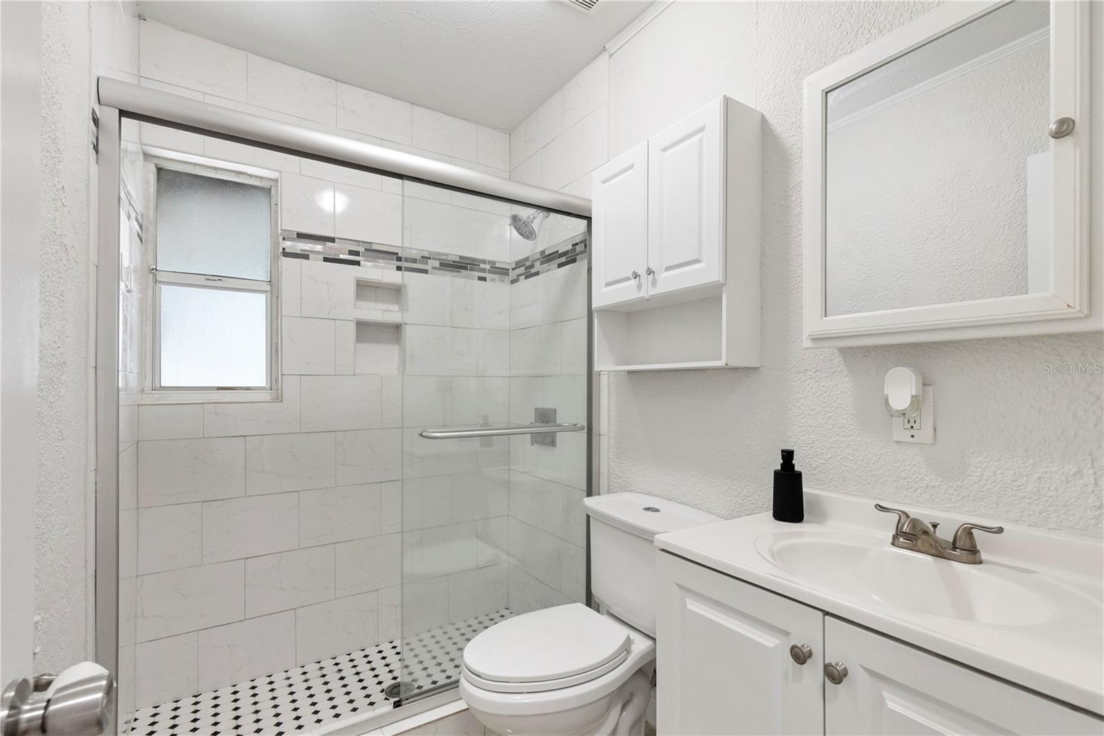 Full bathroom