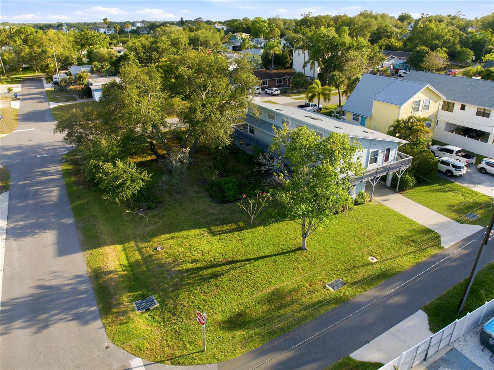 Great view of the extra corner lot.
