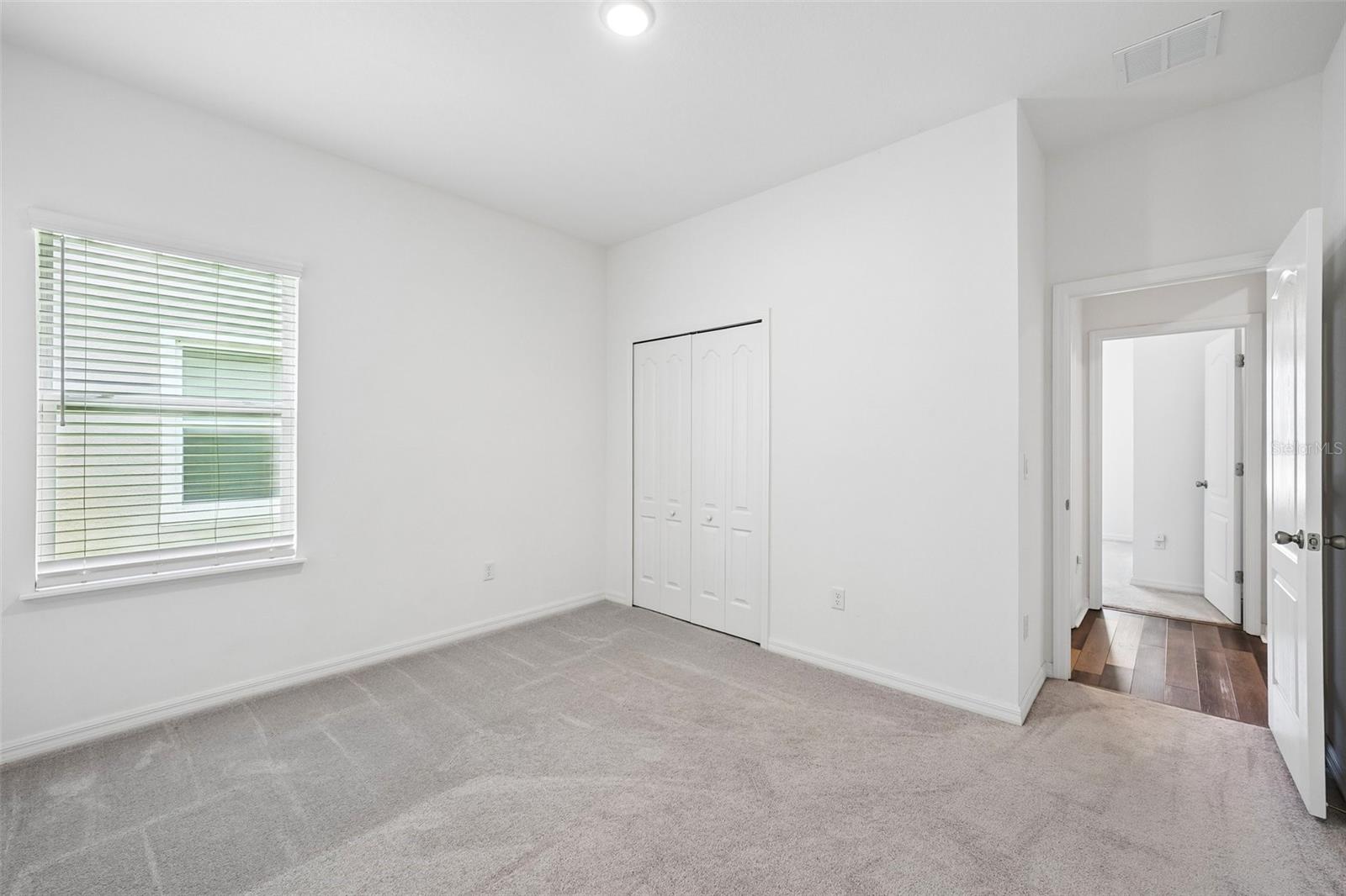 TB8508297