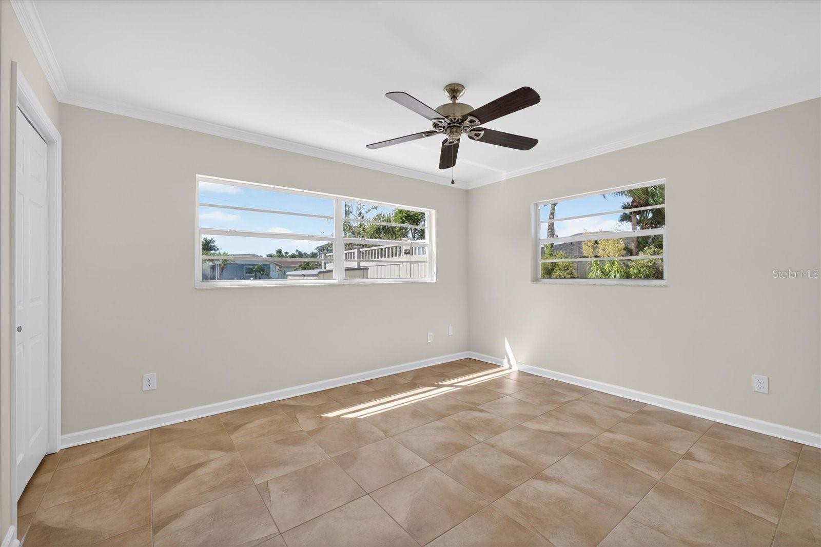 Guest bedroom