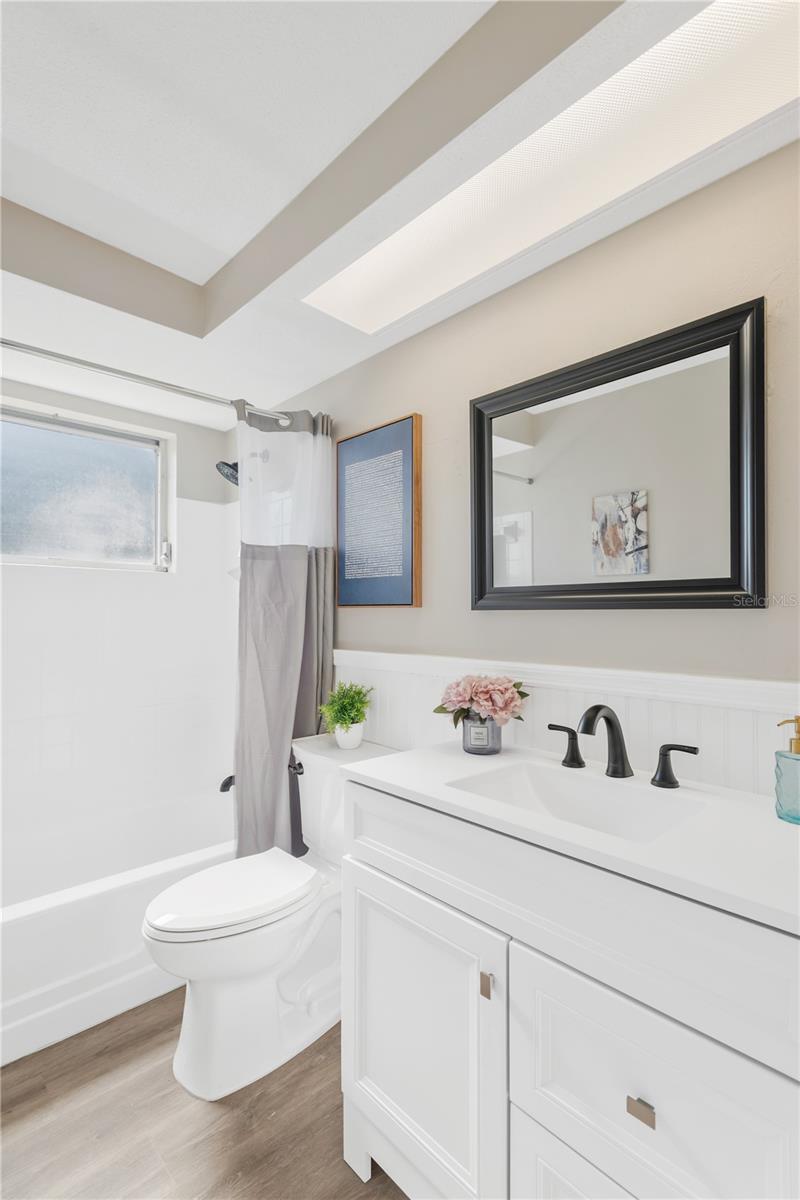 TB8508345