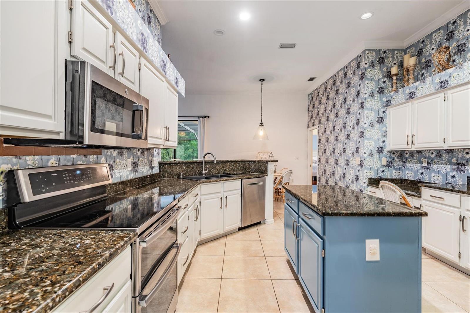 Kitchen island with electrical outlet