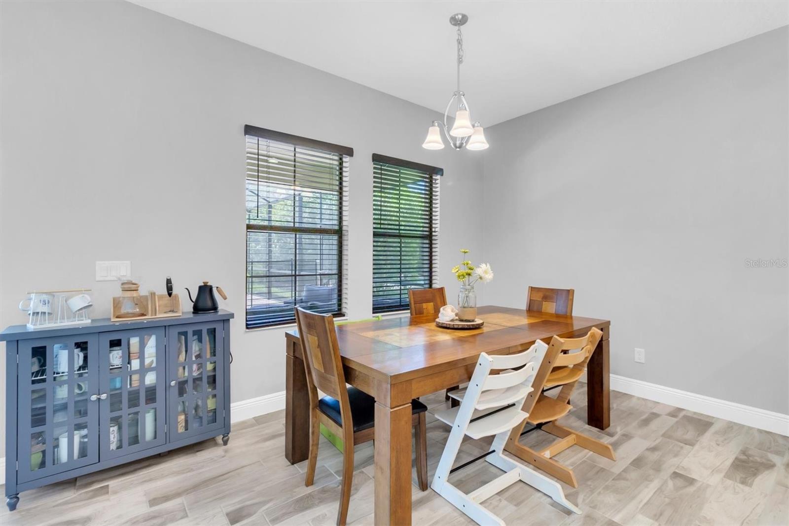 Dine-In Kitchen