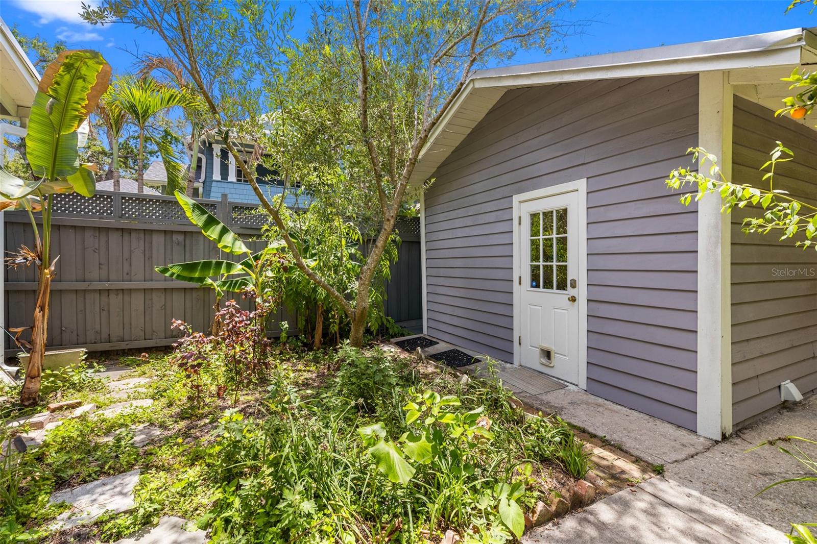 350sqft Detached Studio