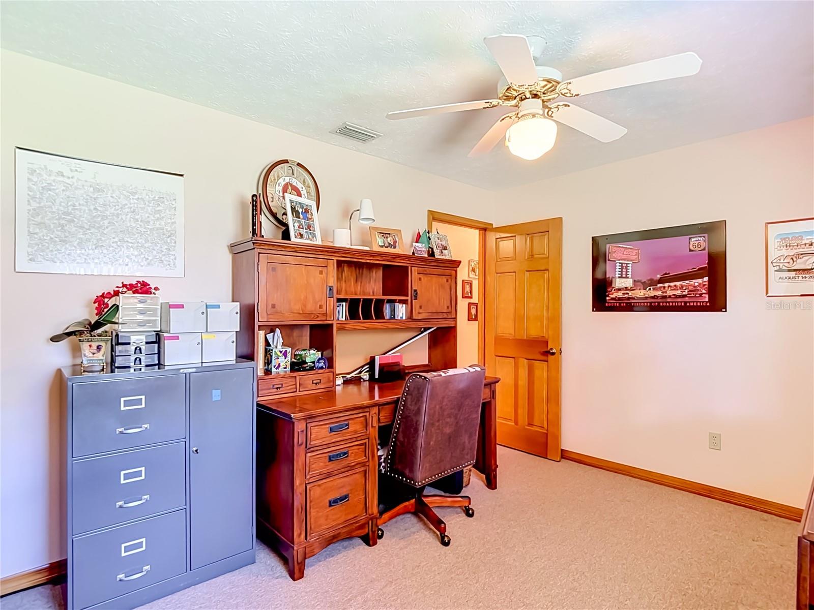 OFFICE/DEN/BEDROOM
