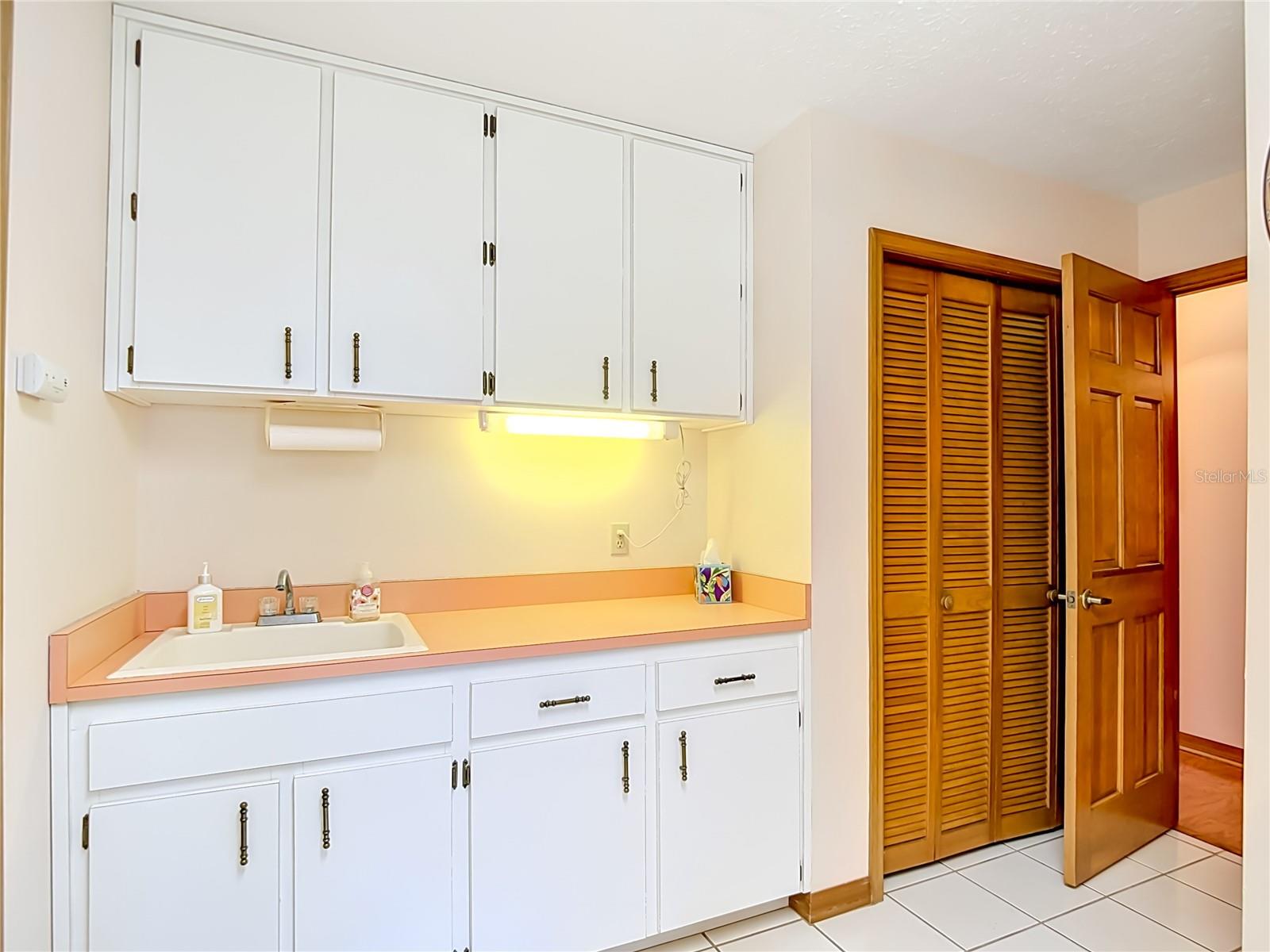 LAUNDRY/UTILITY