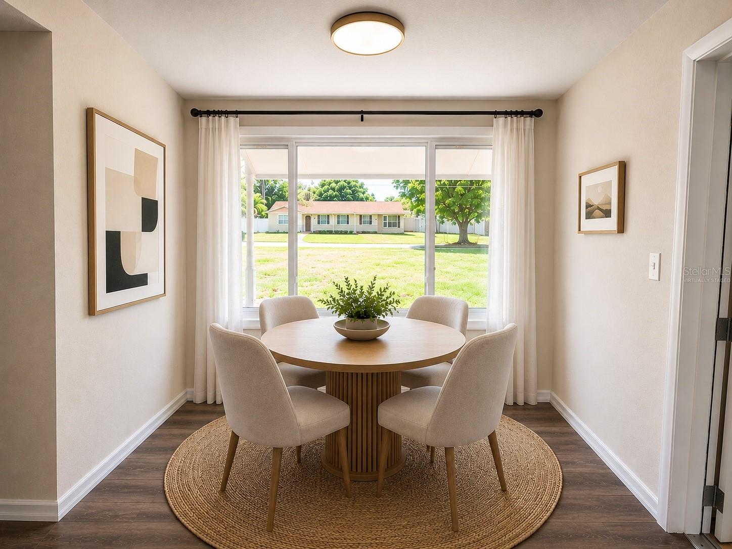 breakfast nook. virtually staged