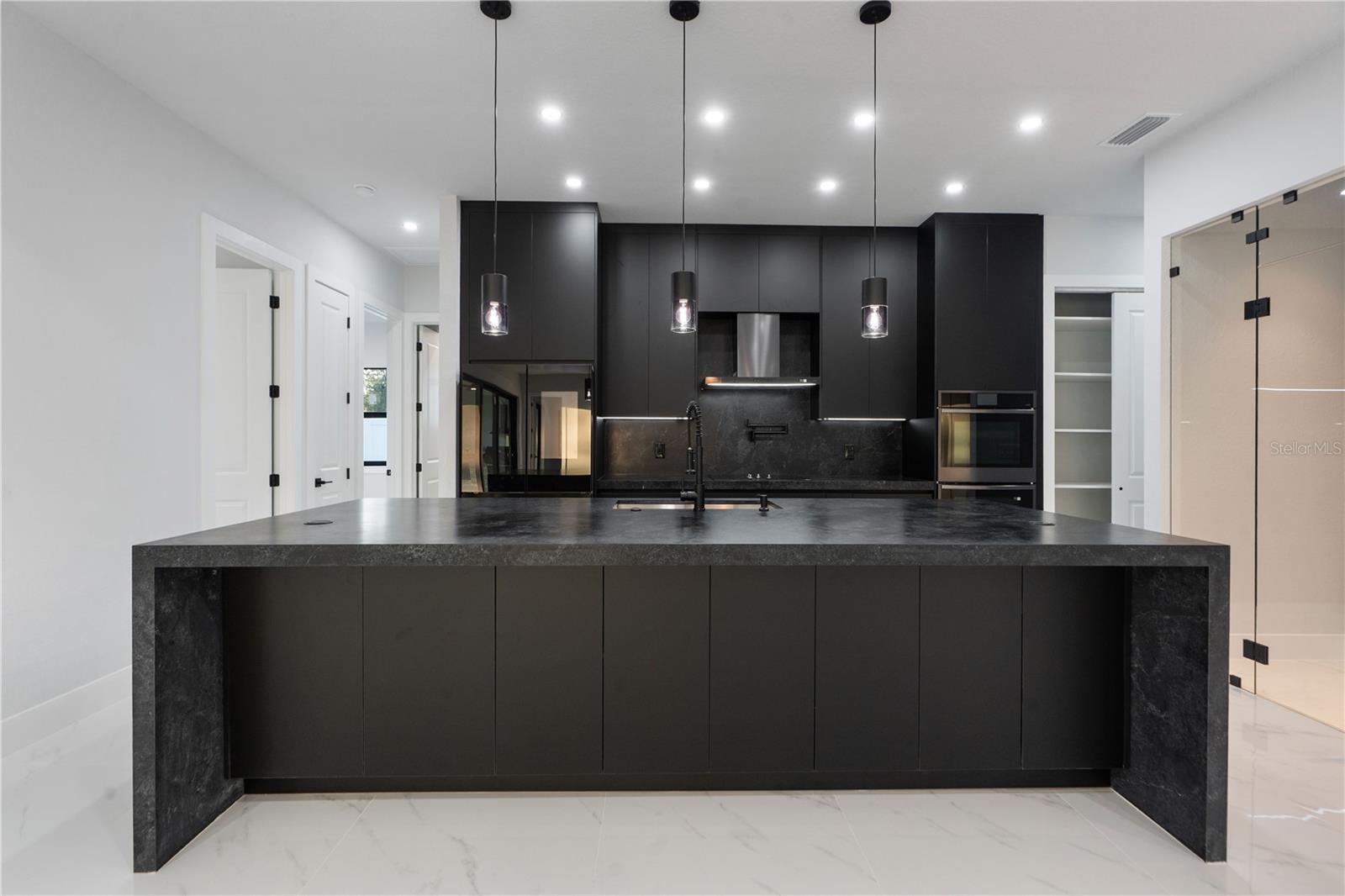 W7885752