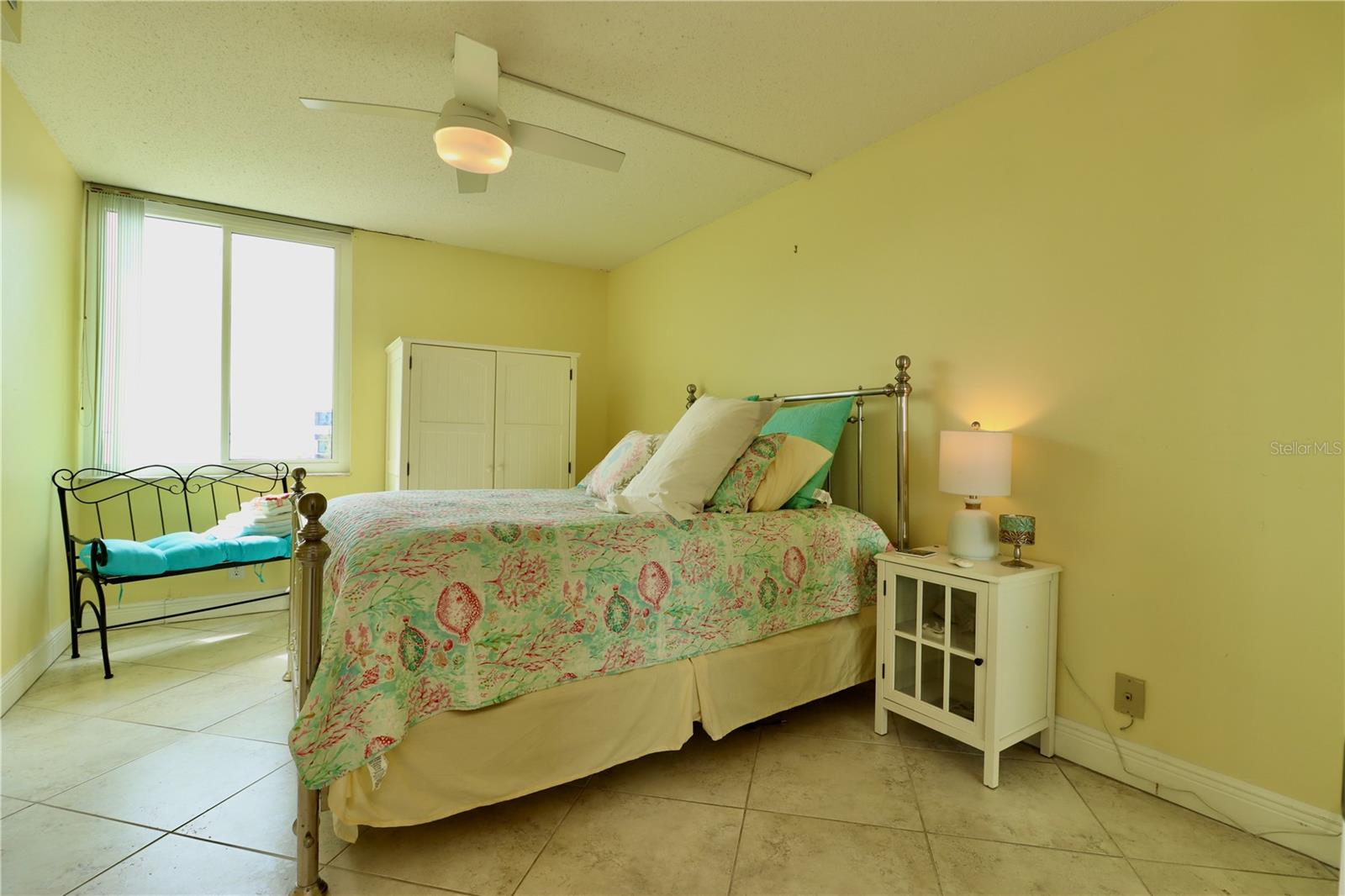 Secondary bedroom