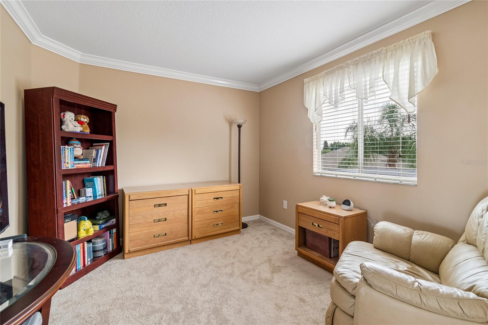 Retreat adjoins the Primary Bedroom