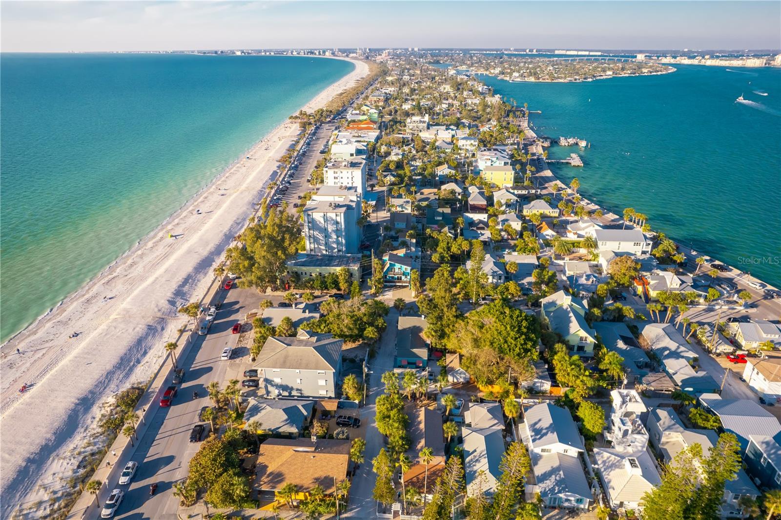 5 miles to St Pete Beach