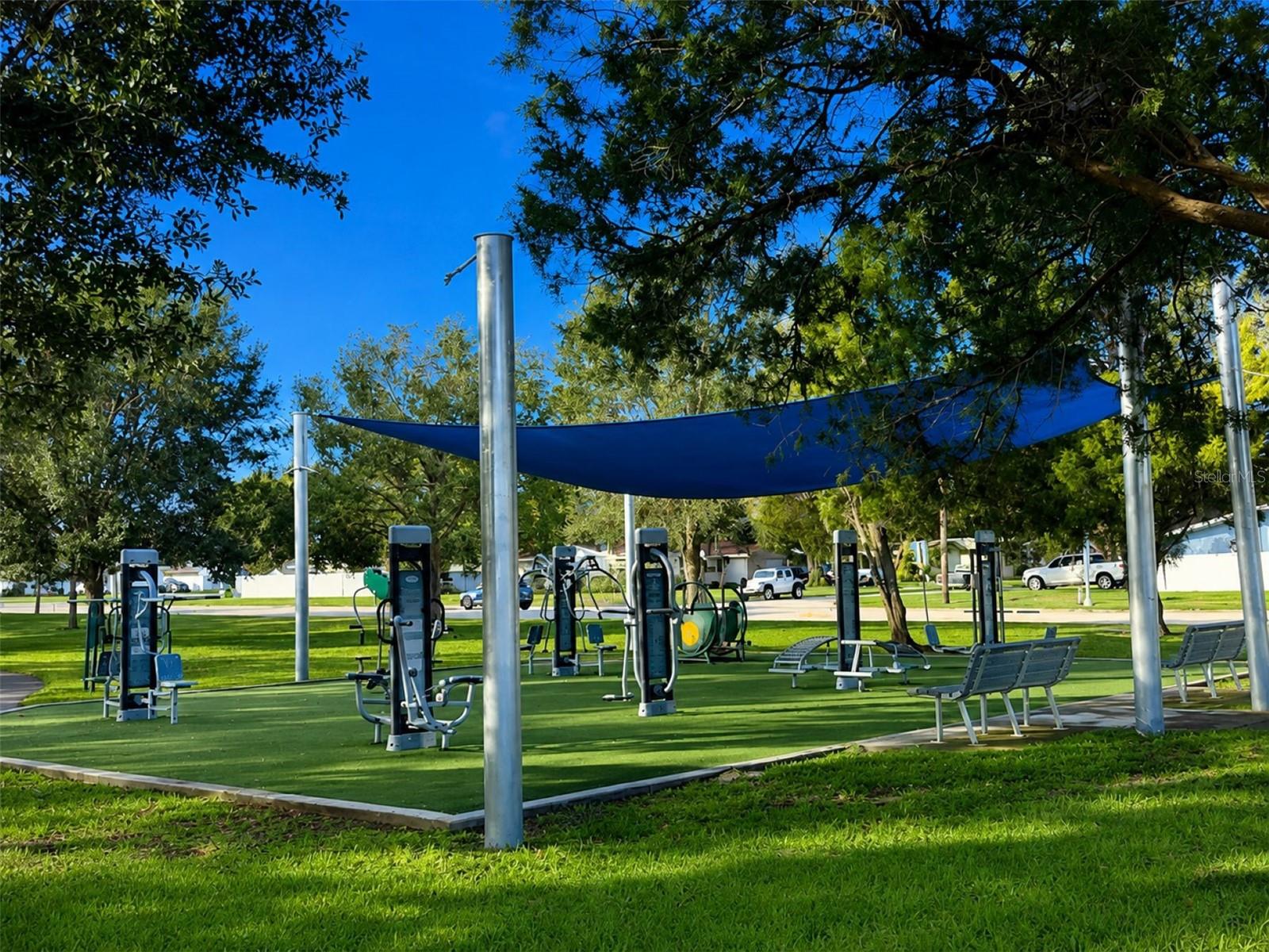 Walk to Lake Vista Fitness Center