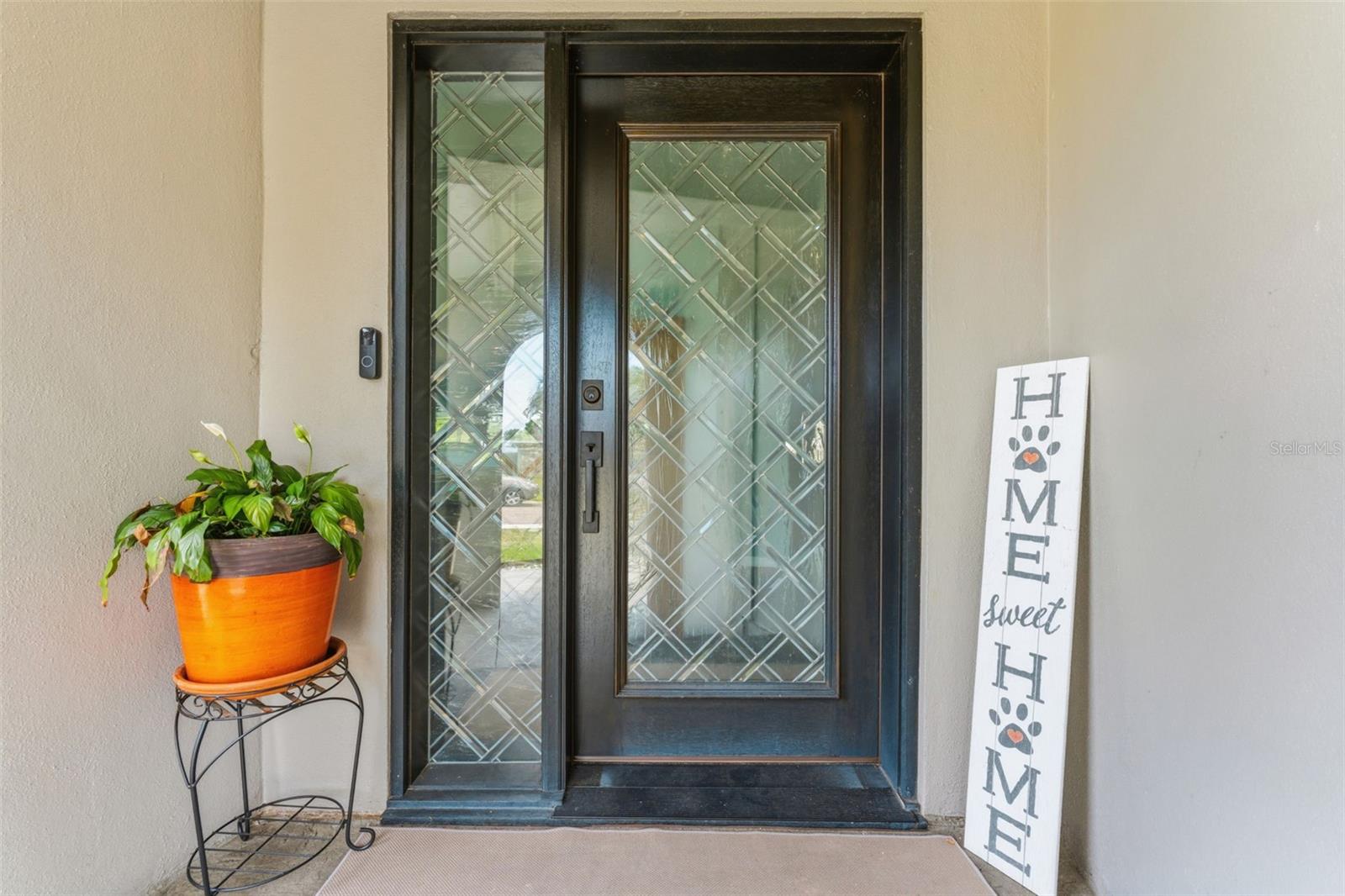 Inviting Front Entry