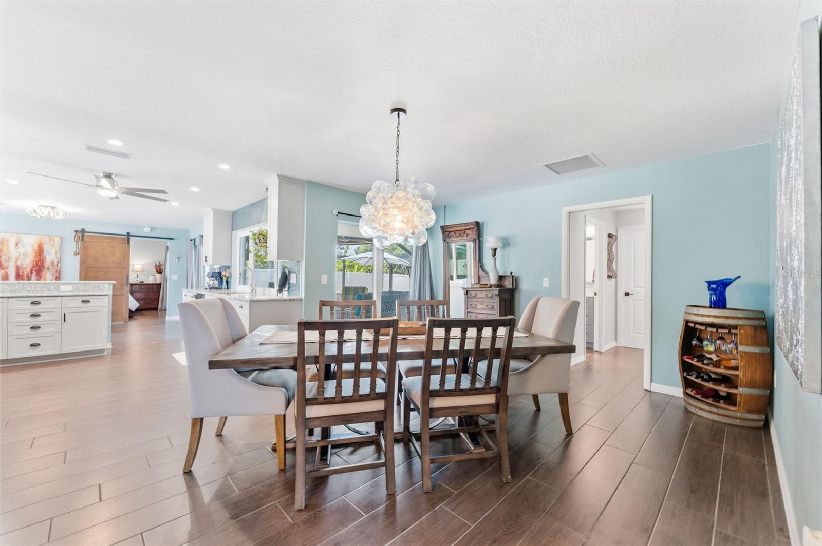 Dining Area with open Layout