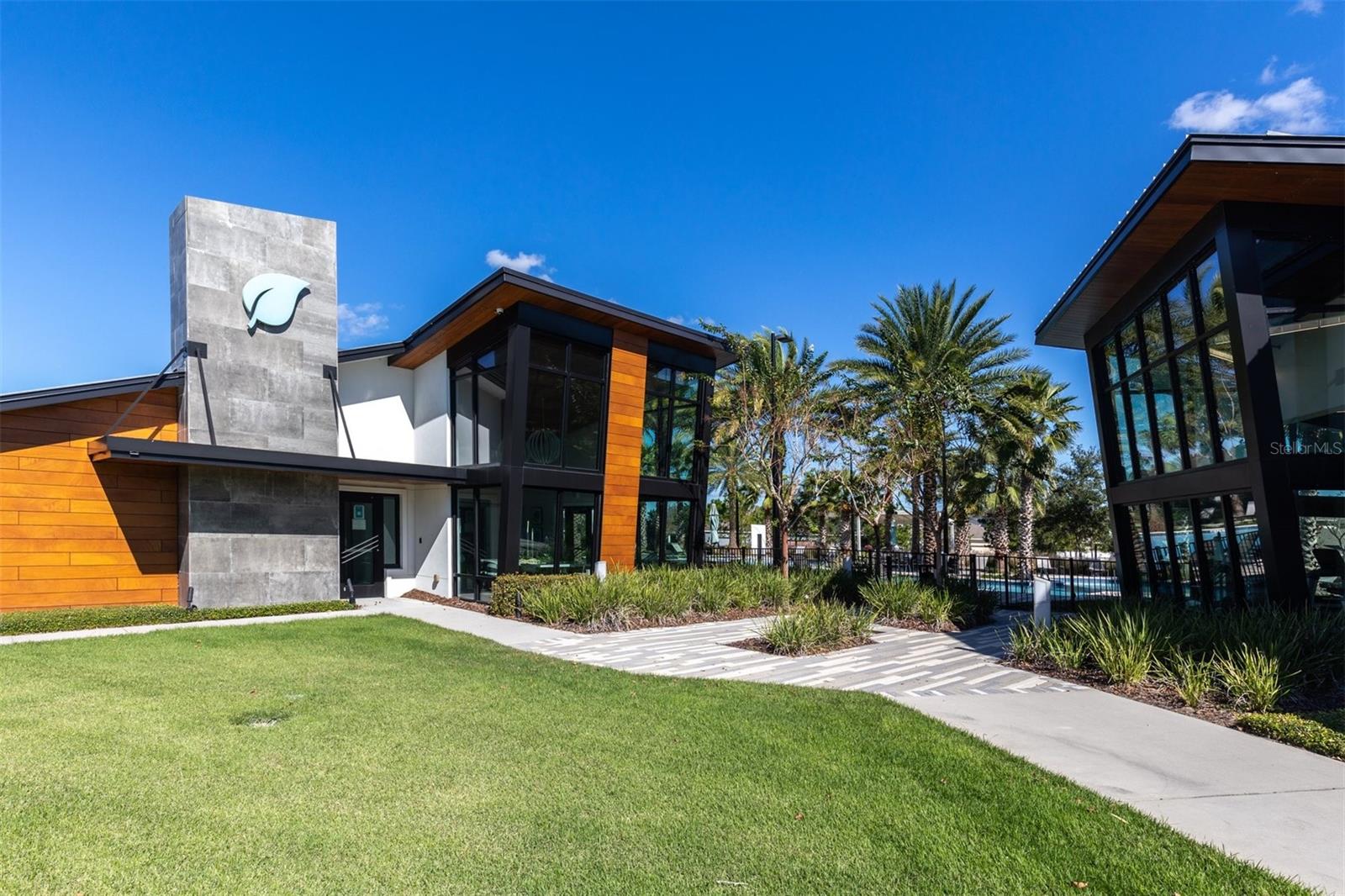 TB8508612