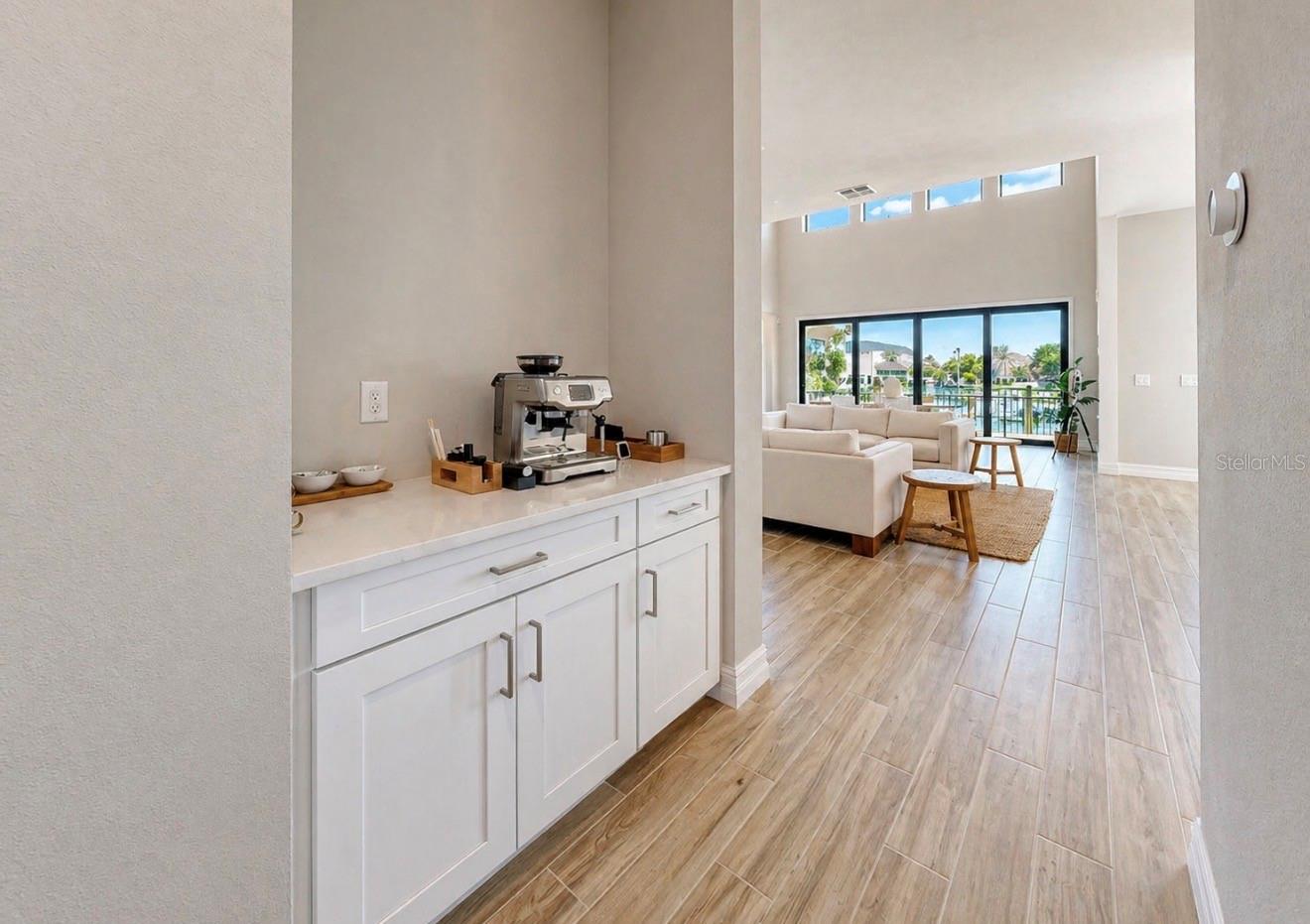 Dry Bar area off of Kitchen/Living Room