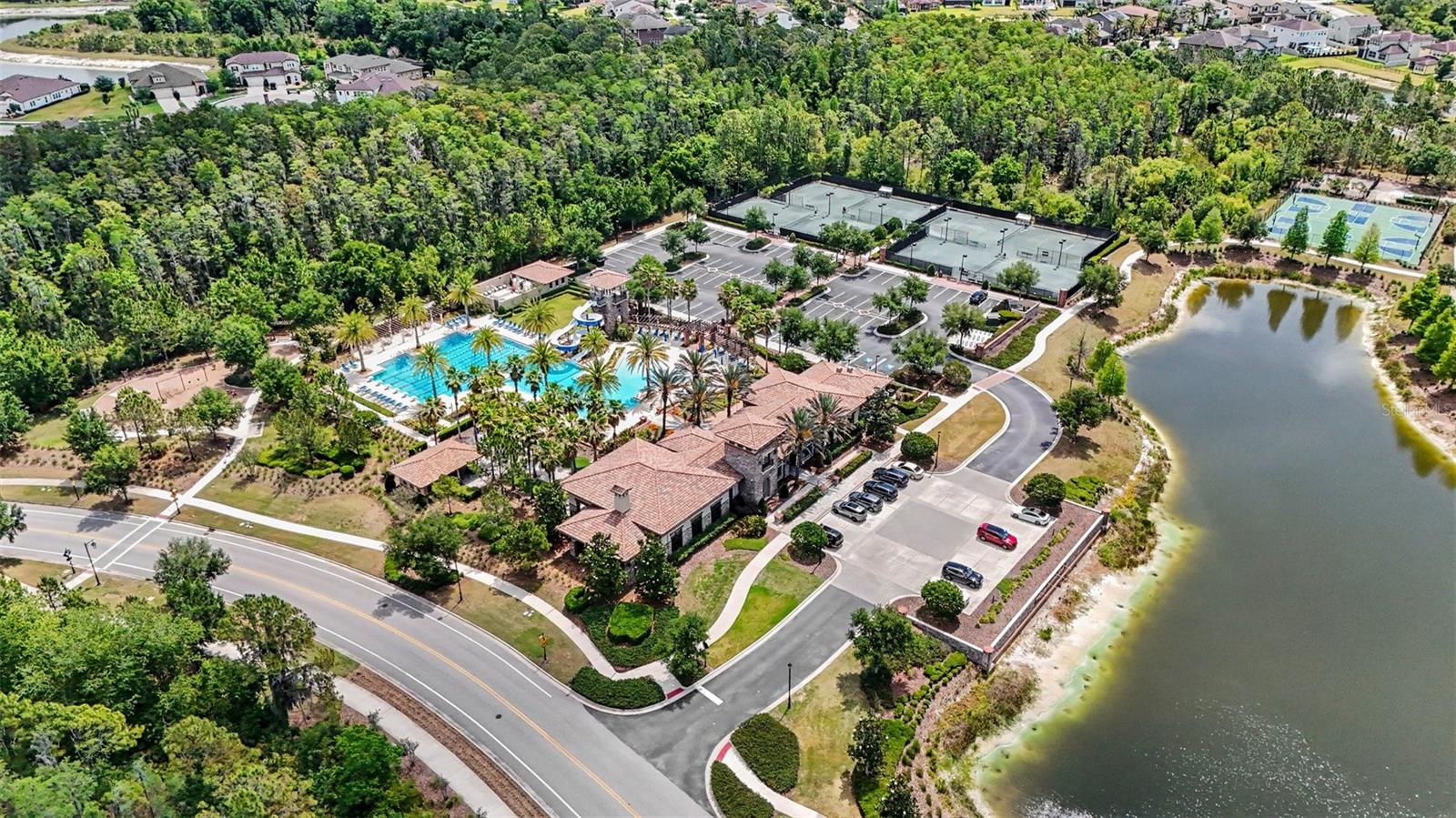 7000 sf Clubhouse