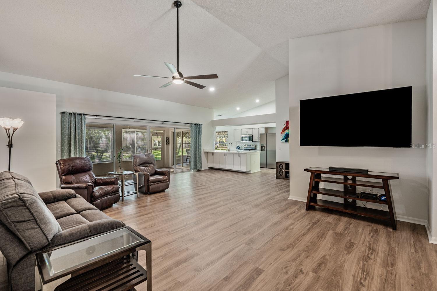 Great room with vaulted ceilings
