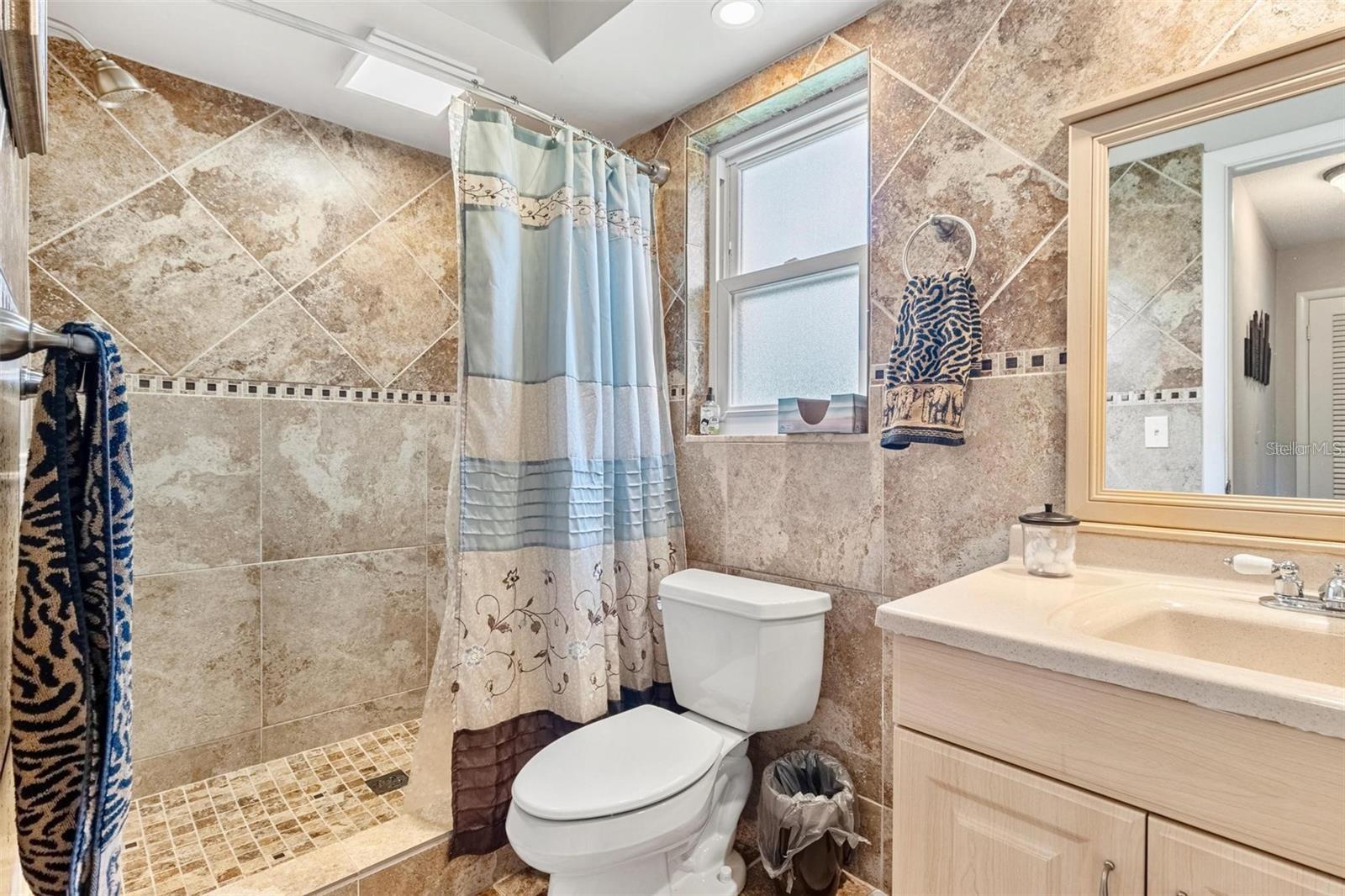 GUEST BATH