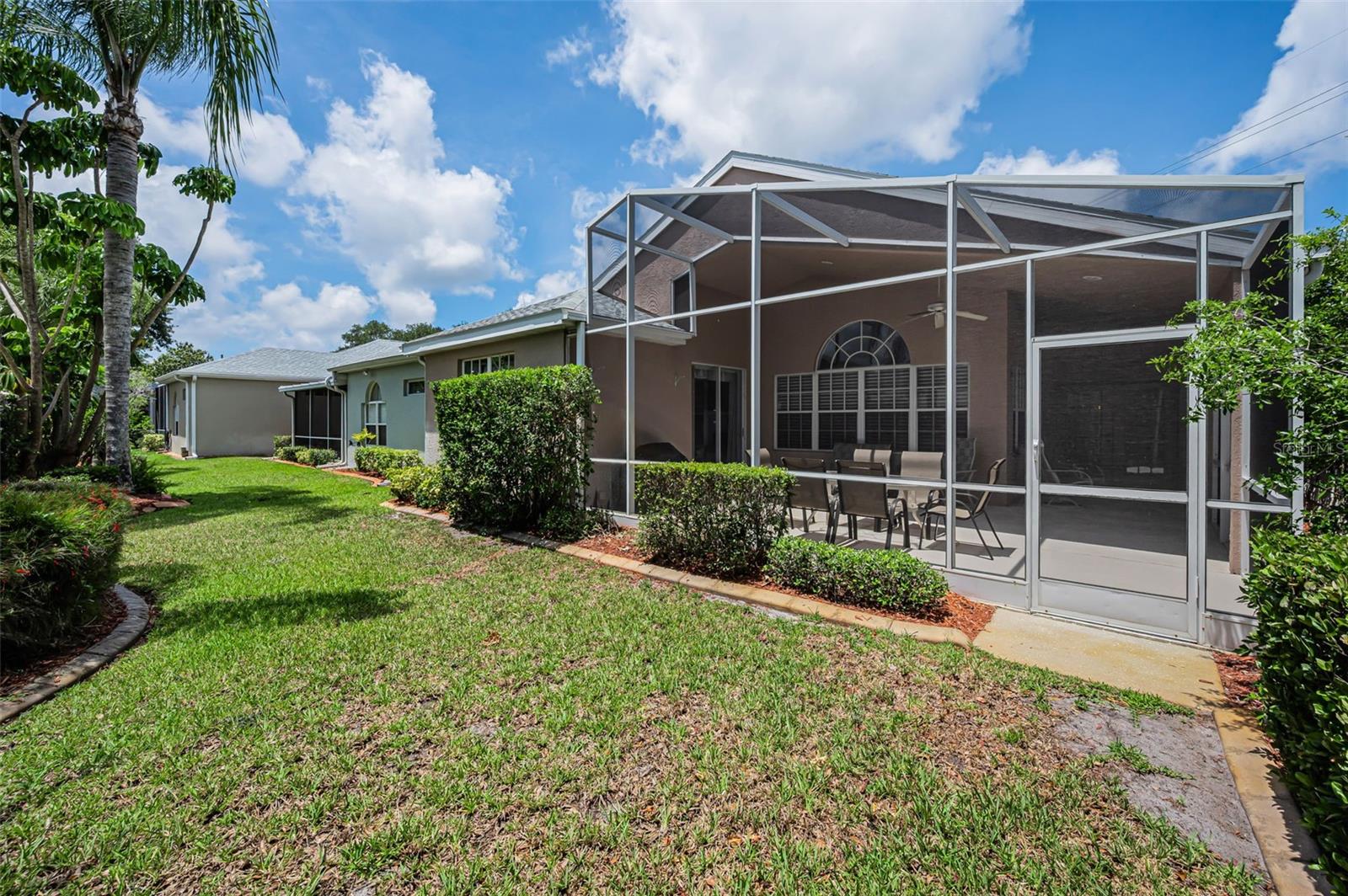 TB8508692