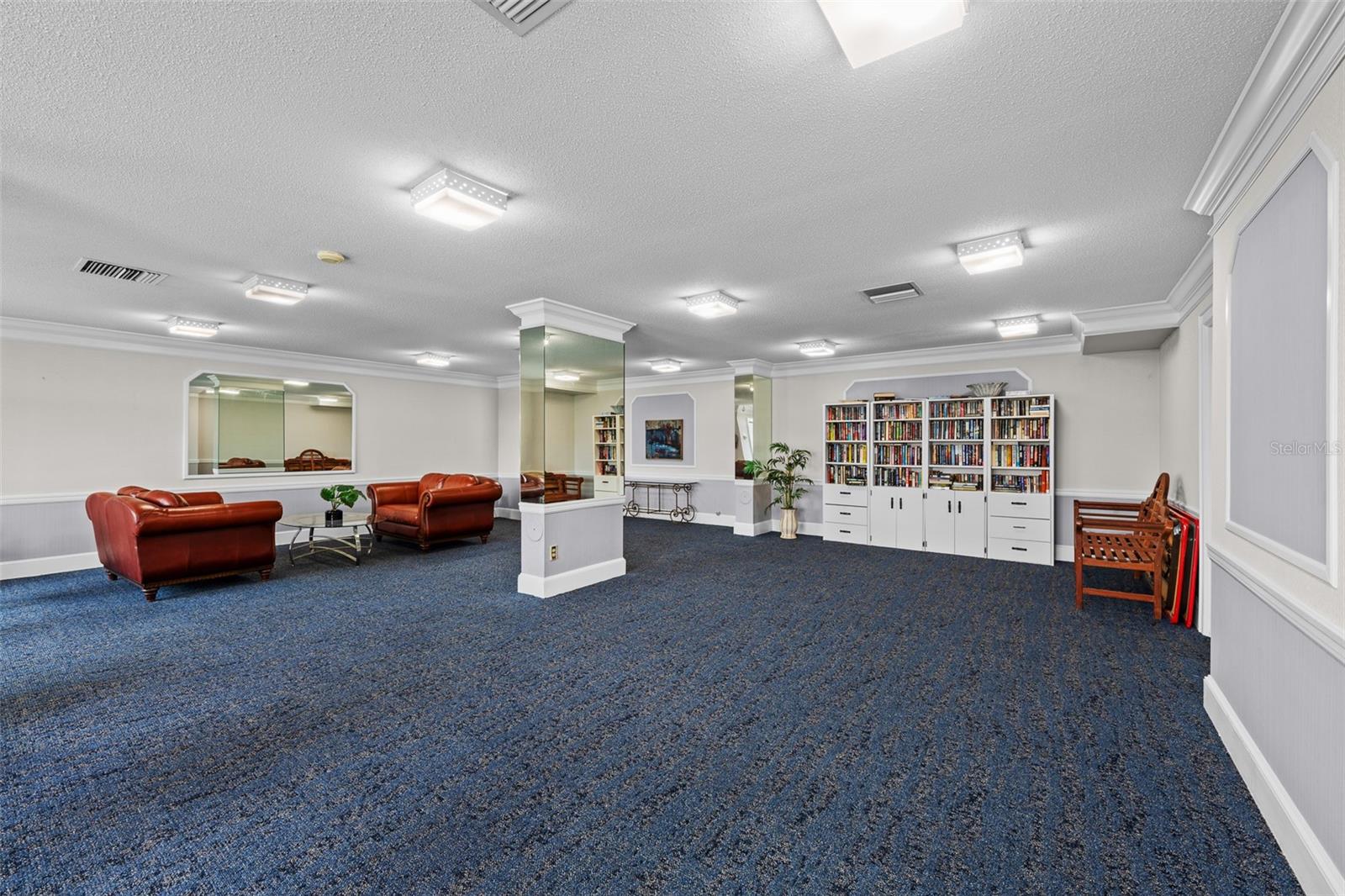 TB8508698