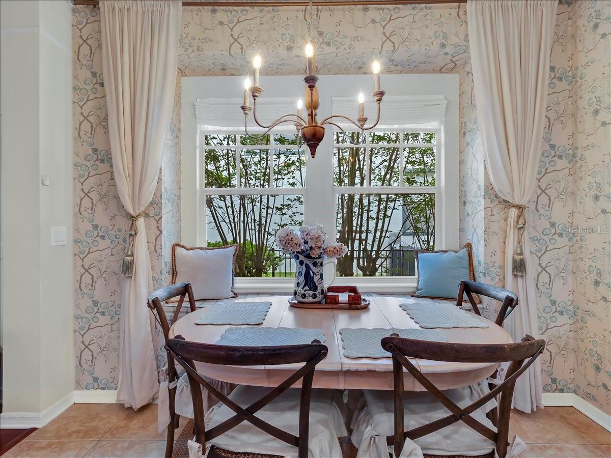 Everyday Dining Space with a Comfy built in Bench seating!